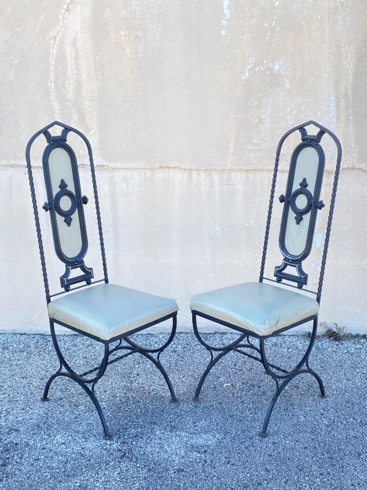 Inconnu Ensemble de salle à manger vintage Hollywood Regency Curule Chair Wrought Iron Round - 5 pièces en vente