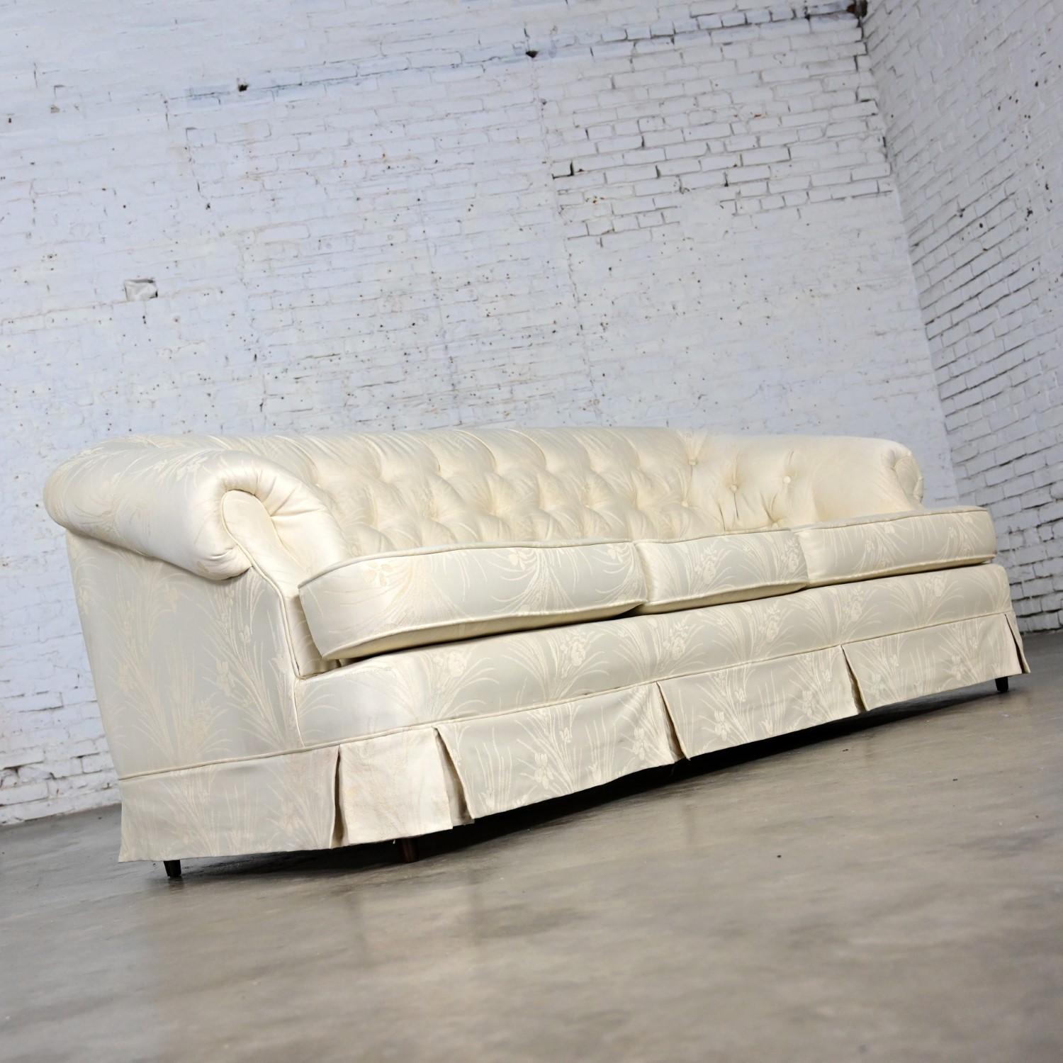 Vintage Hollywood Regency Curved Sofa Button Back Off-White Damask Fabric For Sale 8