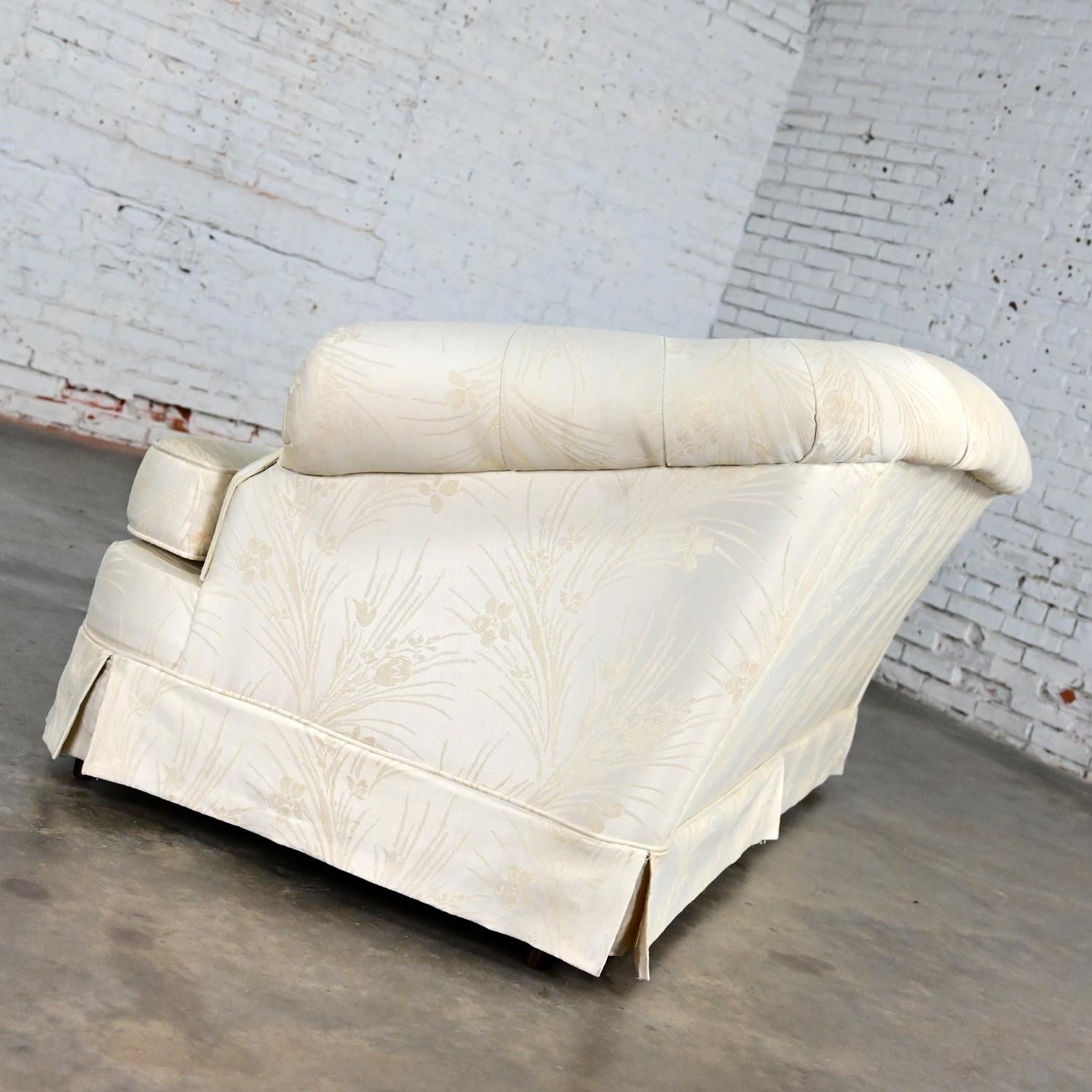 Vintage Hollywood Regency Curved Sofa Button Back Off-White Damask Fabric For Sale 3