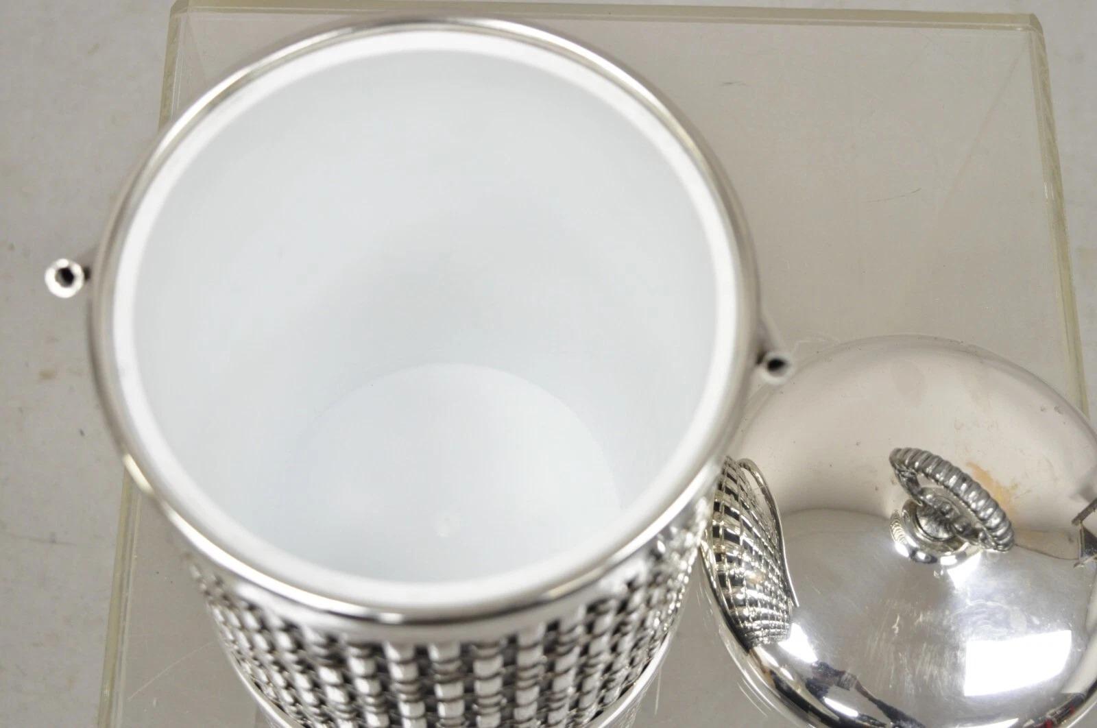 Cubitera con tapa de bambú de imitación de la época Hollywood Regency bañada en plata en Bueno estado para la venta en Philadelphia, PA