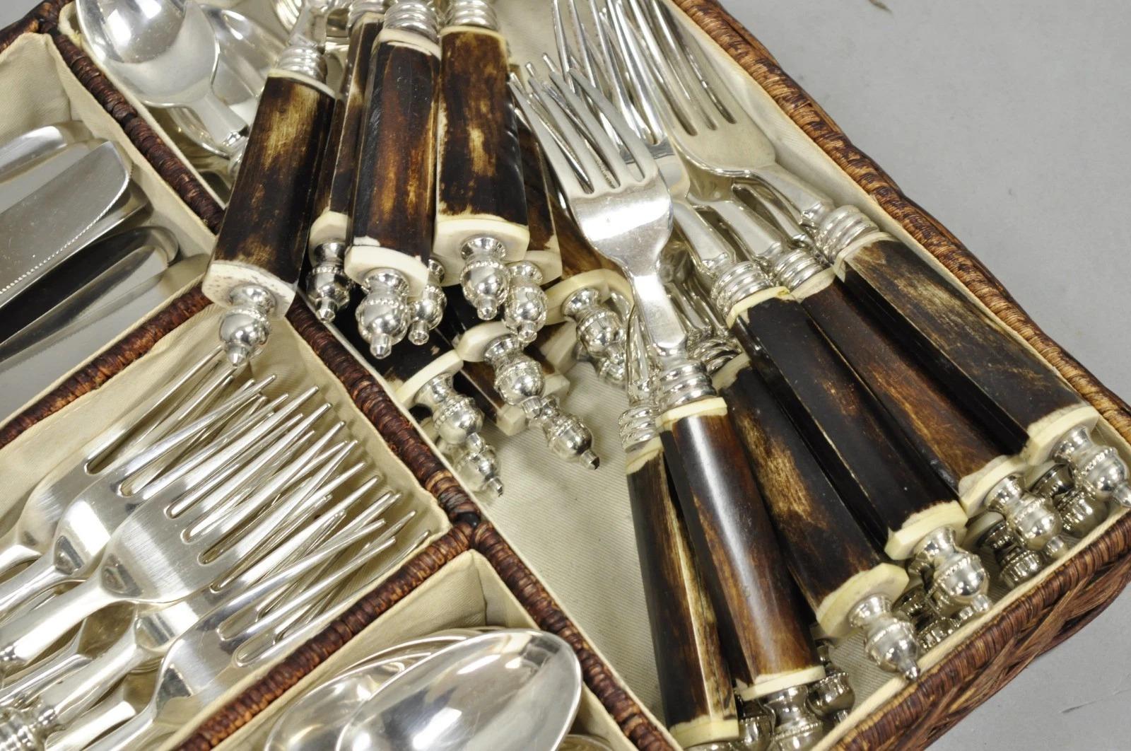 Vintage Hollywood Regency Faux Horn Handle Silver Flatware (5 pc) Set Svc for 12 For Sale 7