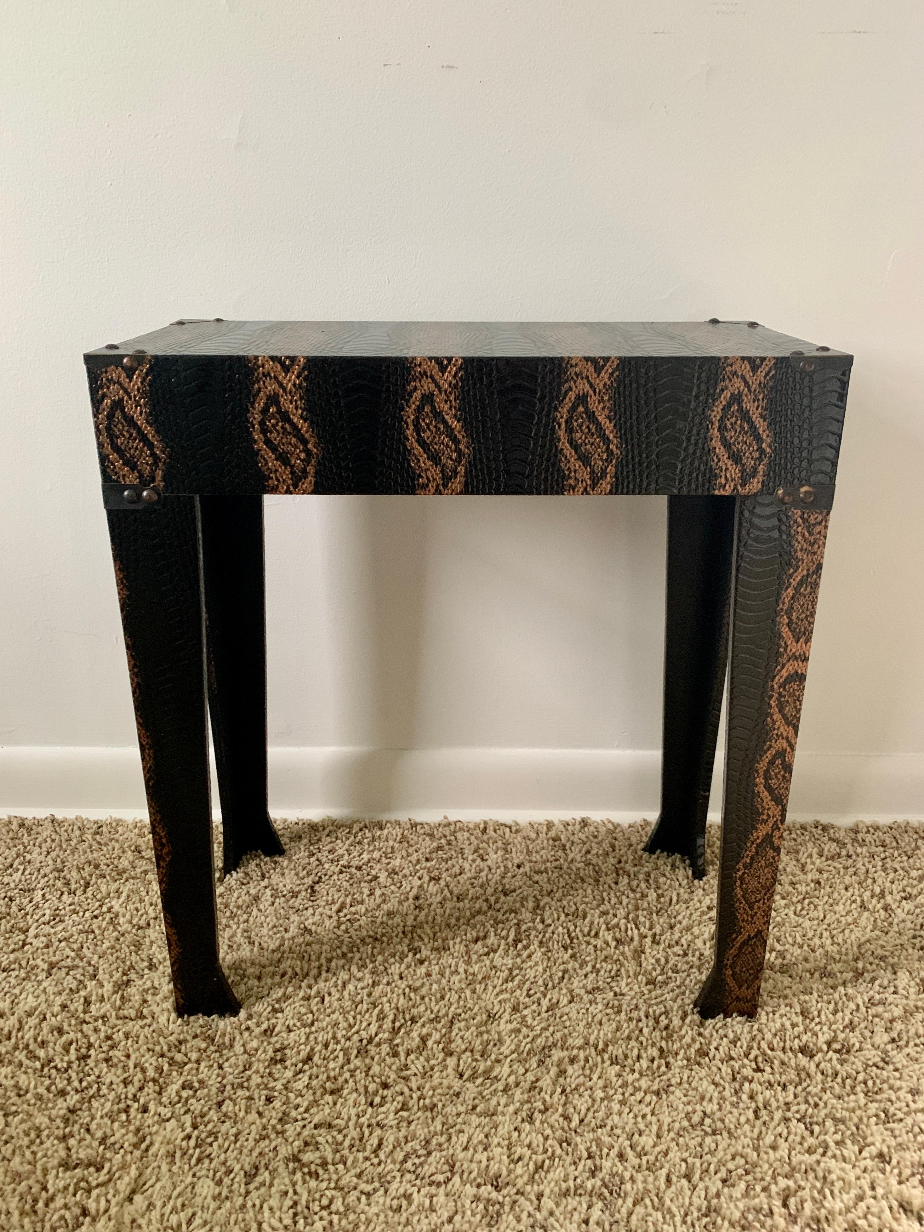 Vintage Hollywood Regency Faux Snakeskin Side Table In Good Condition In Elkhart, IN