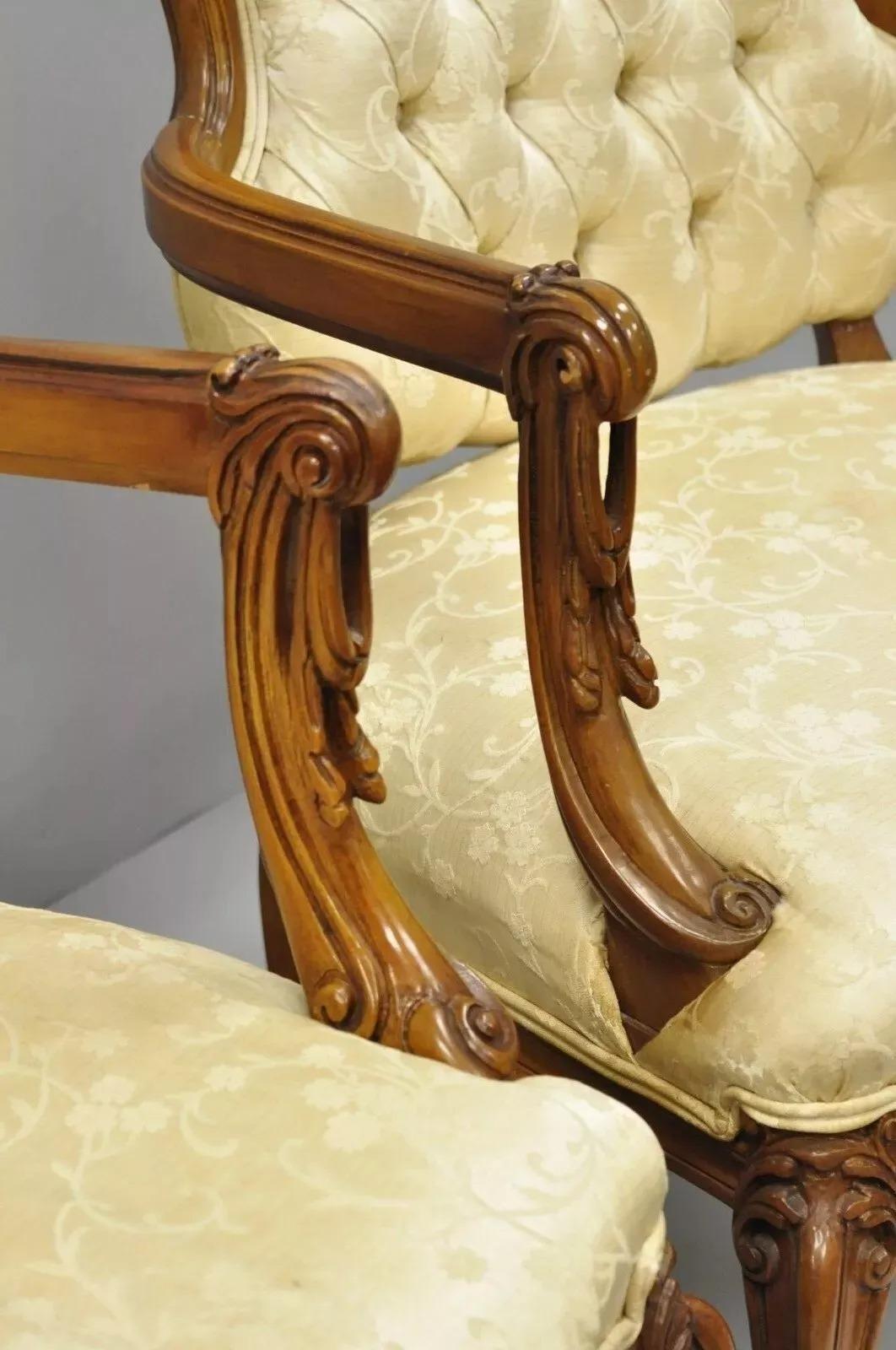 Sconosciuto Vintage Hollywood Regency - Poltrone intagliate con drappeggio in stile Luigi - una coppia in vendita