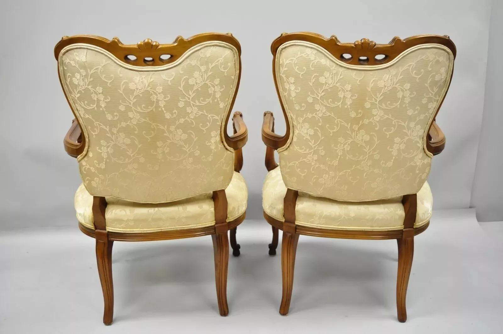 Vintage Hollywood Regency - Poltrone intagliate con drappeggio in stile Luigi - una coppia in vendita 2
