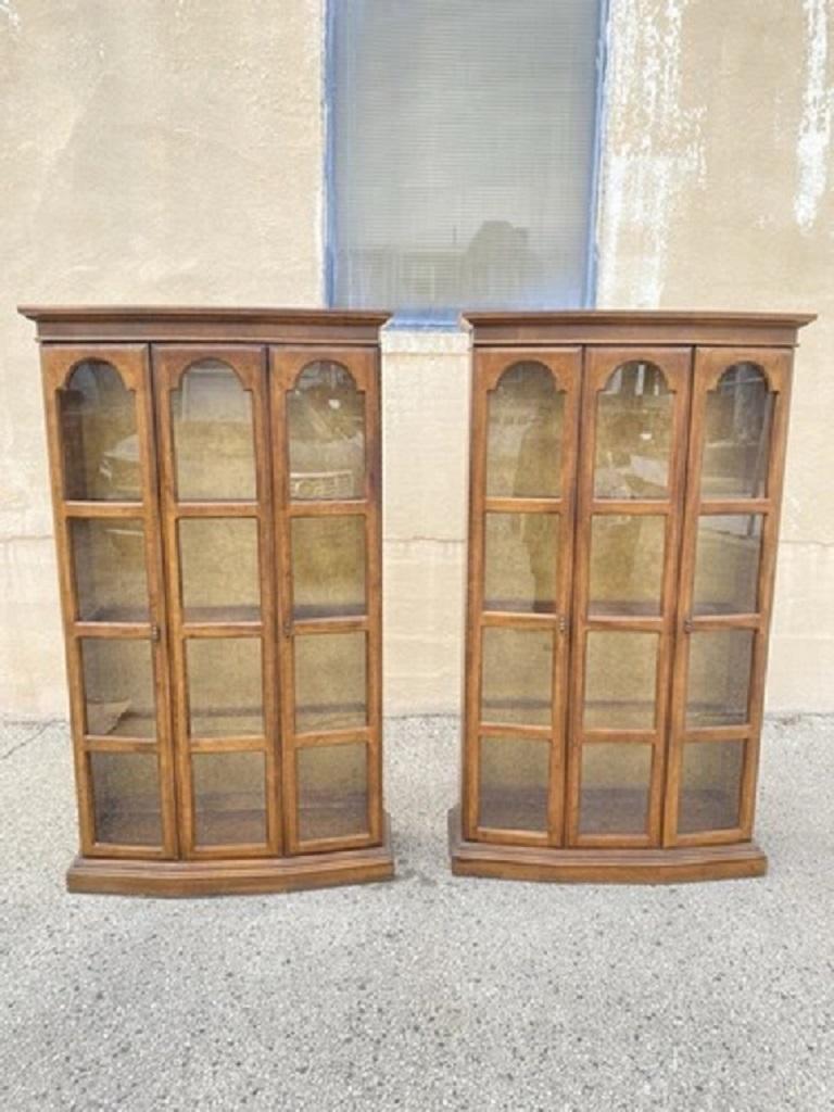 Vintage Hollywood Regency Fruitwood Arched 2 Door Glass 75