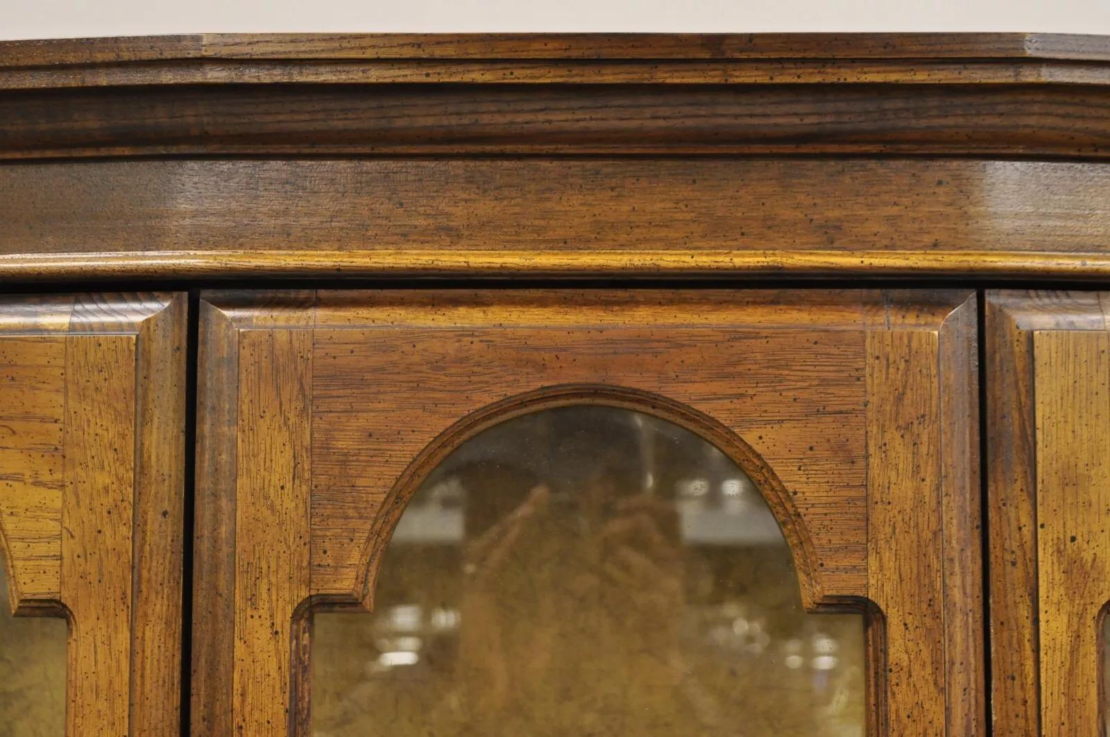 Vintage Hollywood Regency Fruitwood Arched 2 Door Glass 75