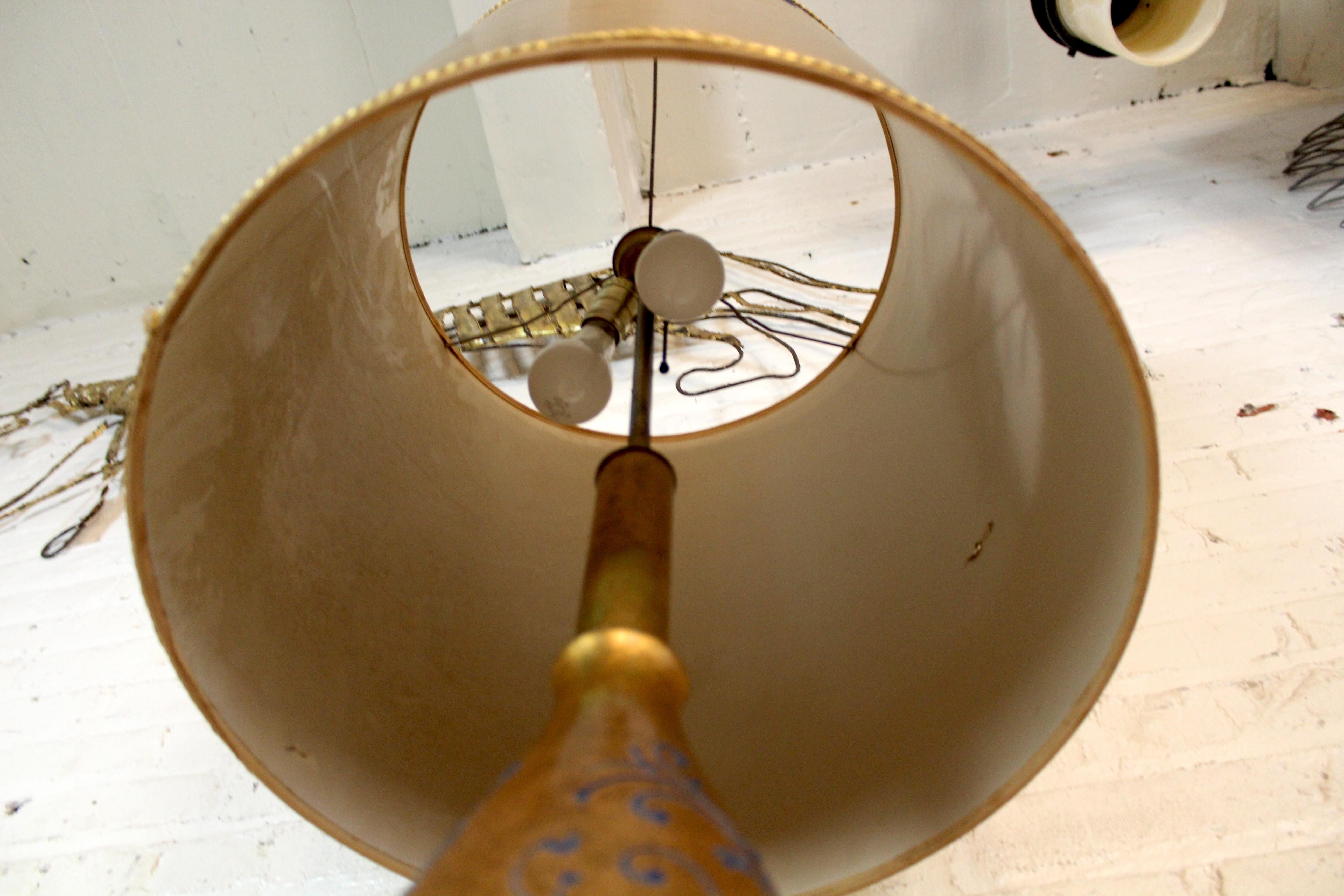 Vintage Hollywood Regency Gilted Gourd Lamp For Sale 3
