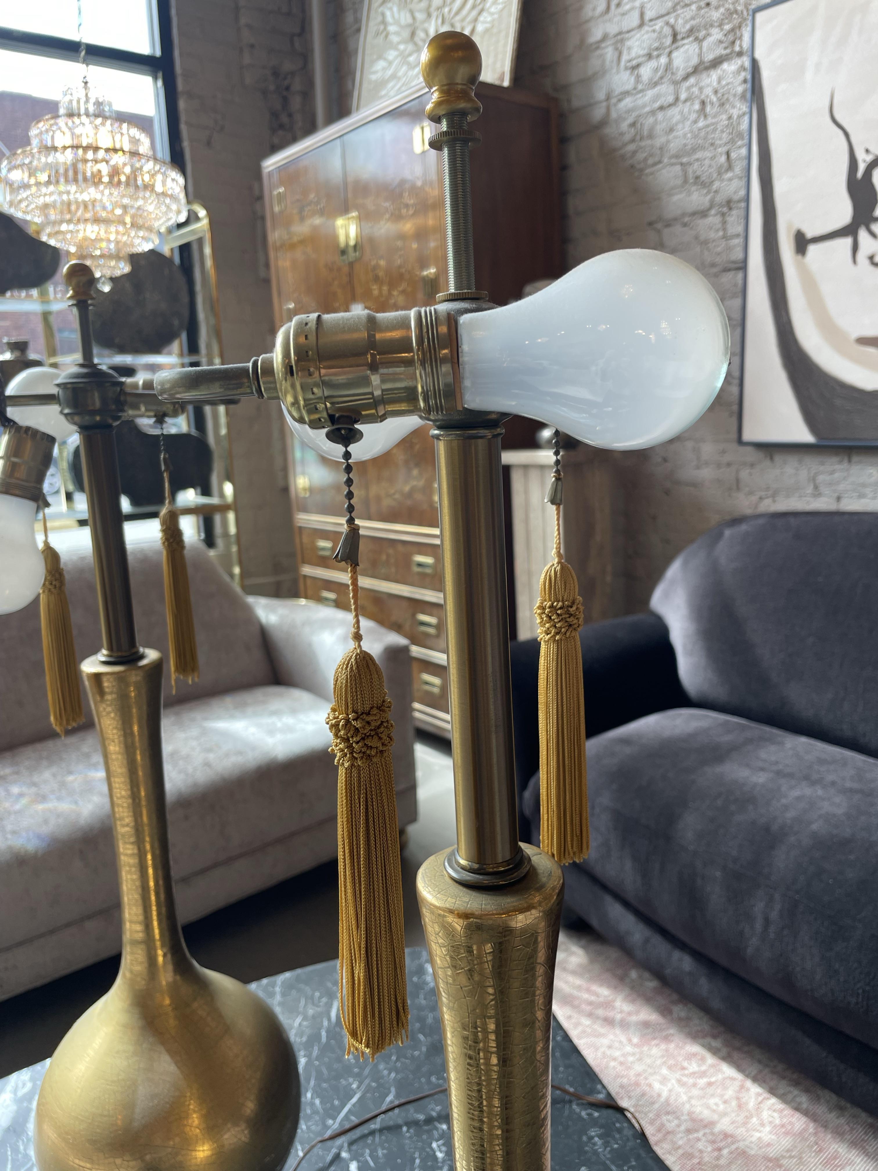 Paire de lampes dorées craquelées Vintage Hollywood Regency en vente 5