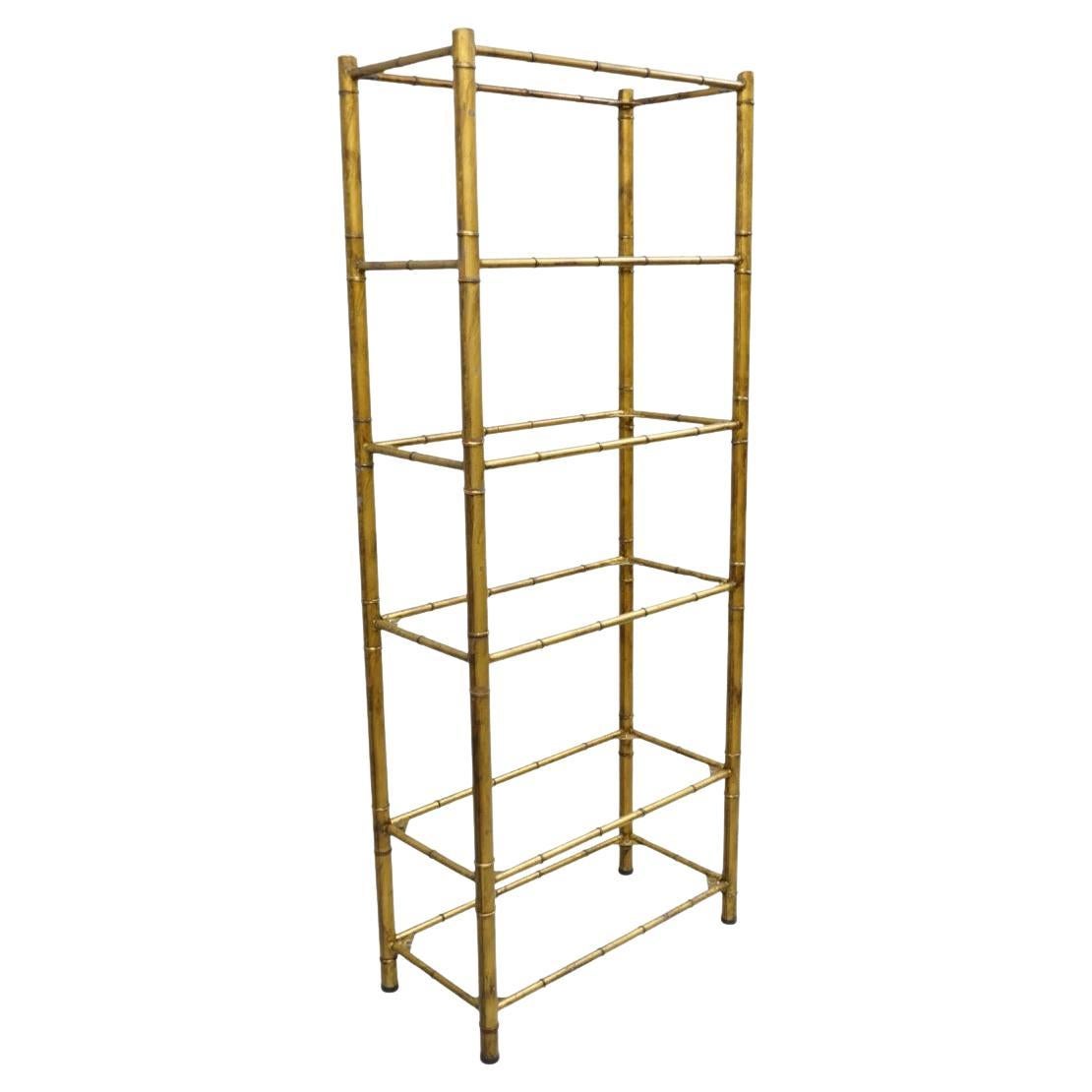 Libreria Etagere Vintage Hollywood Regency in ferro dorato e metallo finto bambù