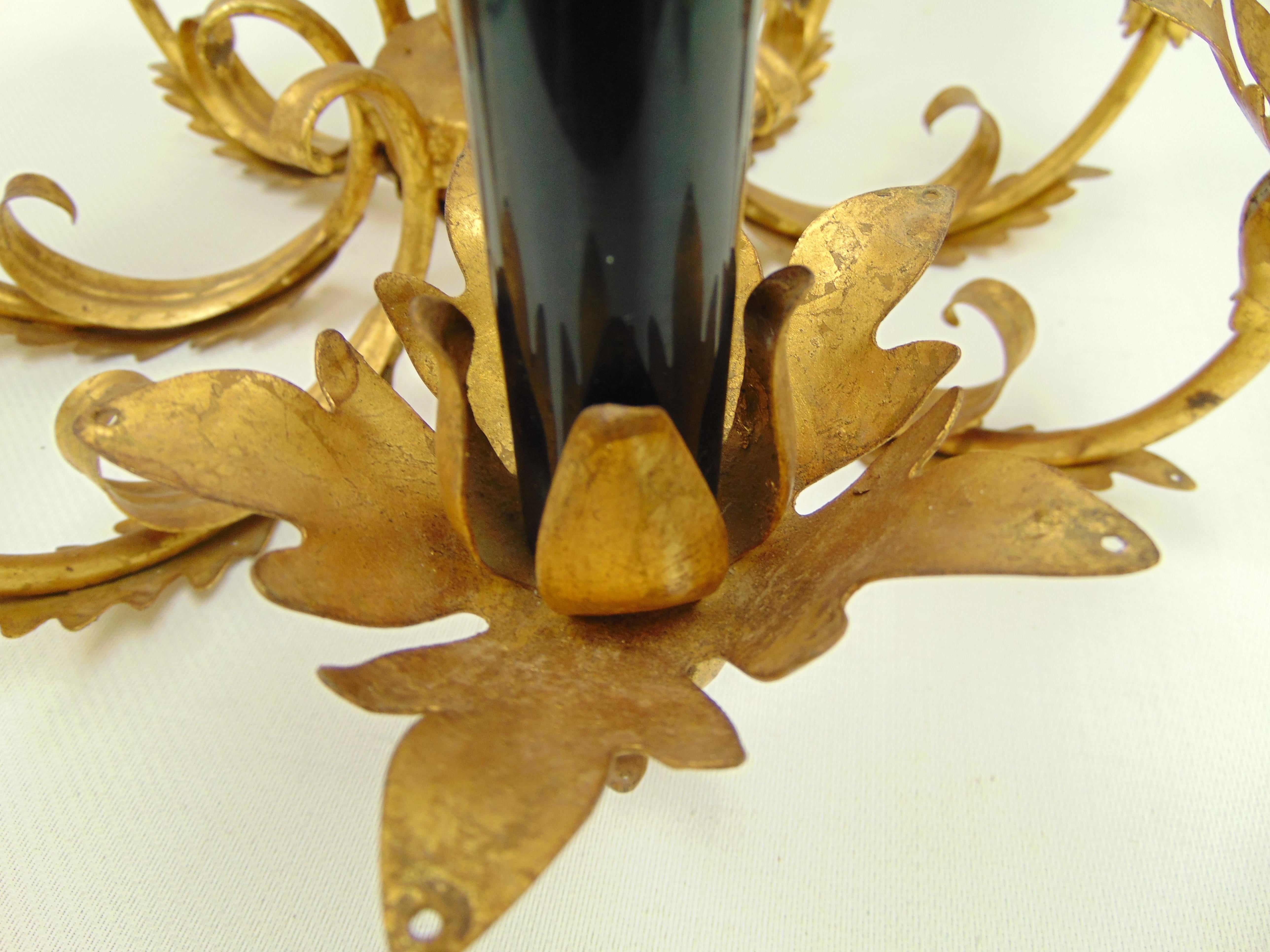 Vintage Hollywood Regency Gold Gilt Leaf Chandelier For Sale 7
