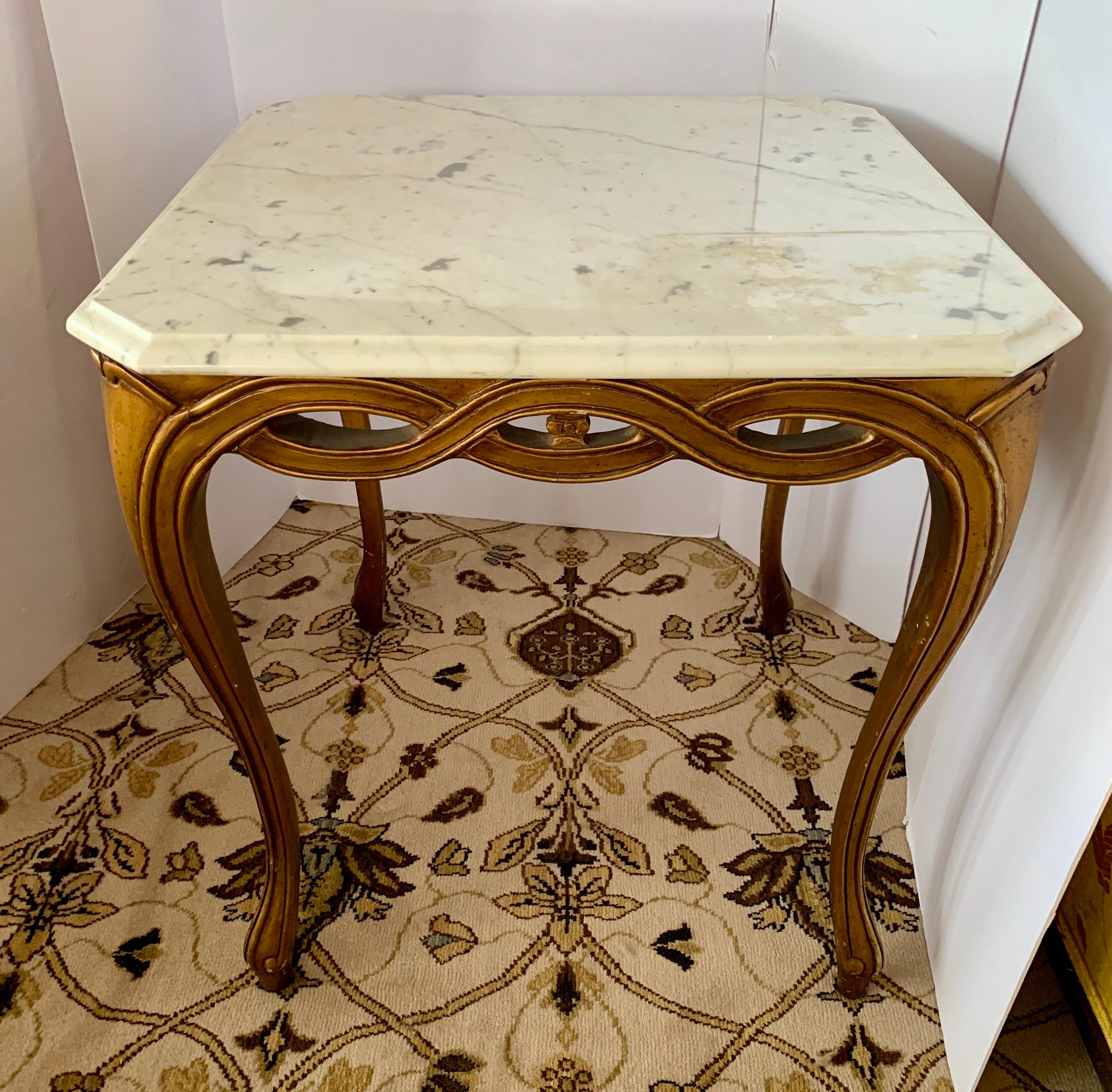 Vintage Hollywood Regency Gold Giltwood Marble-Top End Tables Mid-Century Modern In Good Condition In West Hartford, CT