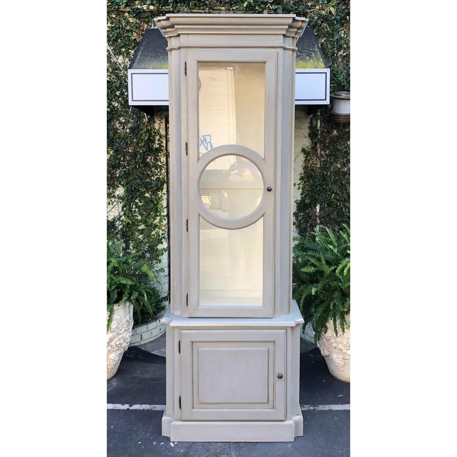 Vintage Hollywood Regency Gray Painted Showcase Cupboard Cabinet For Sale 2