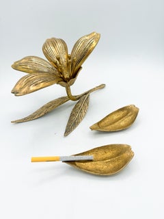 Vintage Hollywood Regency Lotus Flower Brass Removable Petal Ashtray Mcm 1970s