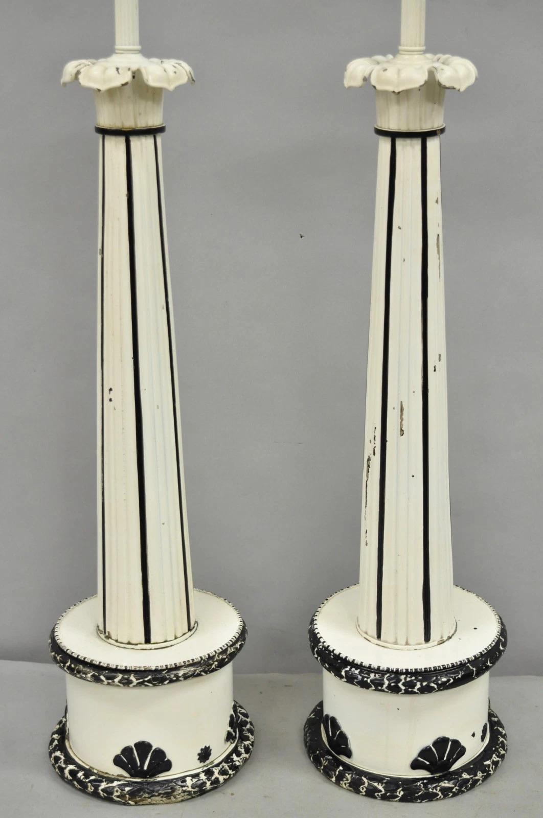 Unknown Vintage Hollywood Regency Lotus Leaf Black & White Metal Column Table Lamps Pair For Sale