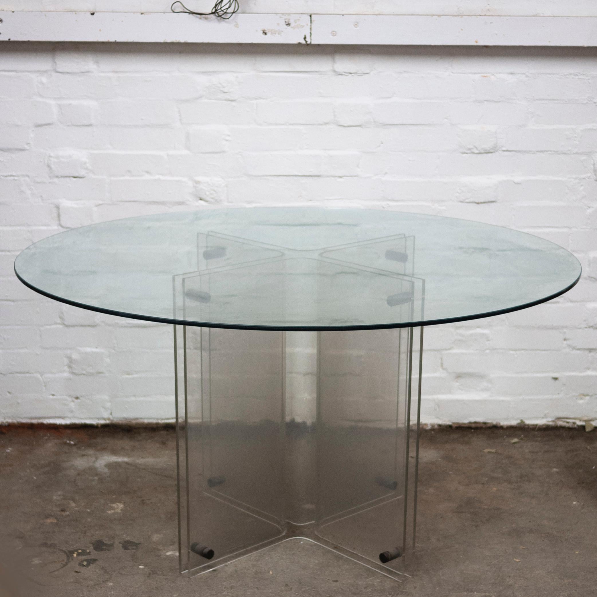 Vintage Hollywood Regency Lucite and Glass Round Dining Table, 1980s For Sale 6