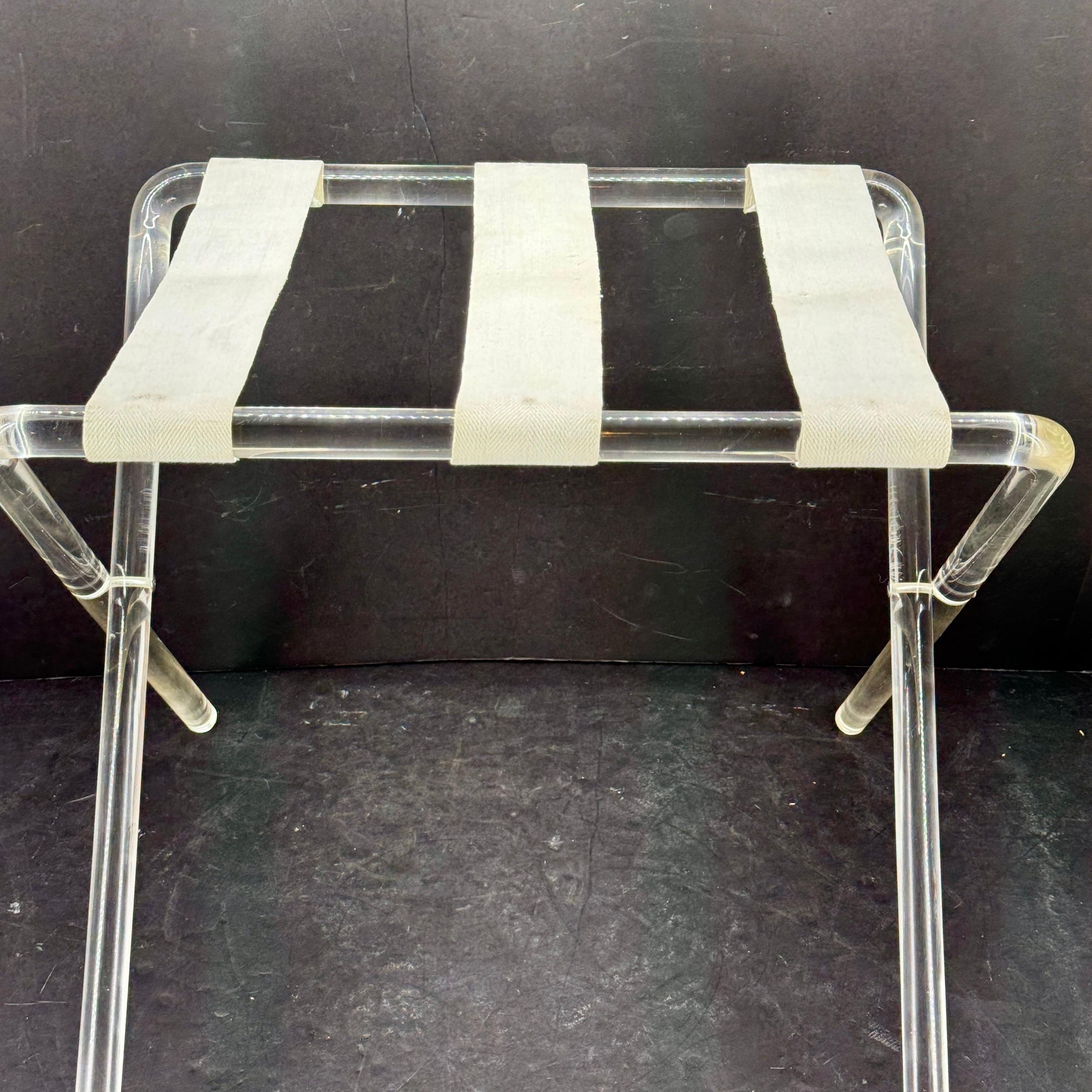 Hollywood Regency Lucite-Tablett-Tablett-Tisch oder Gepäckablage-Regency-Tisch (amerikanisch) im Angebot