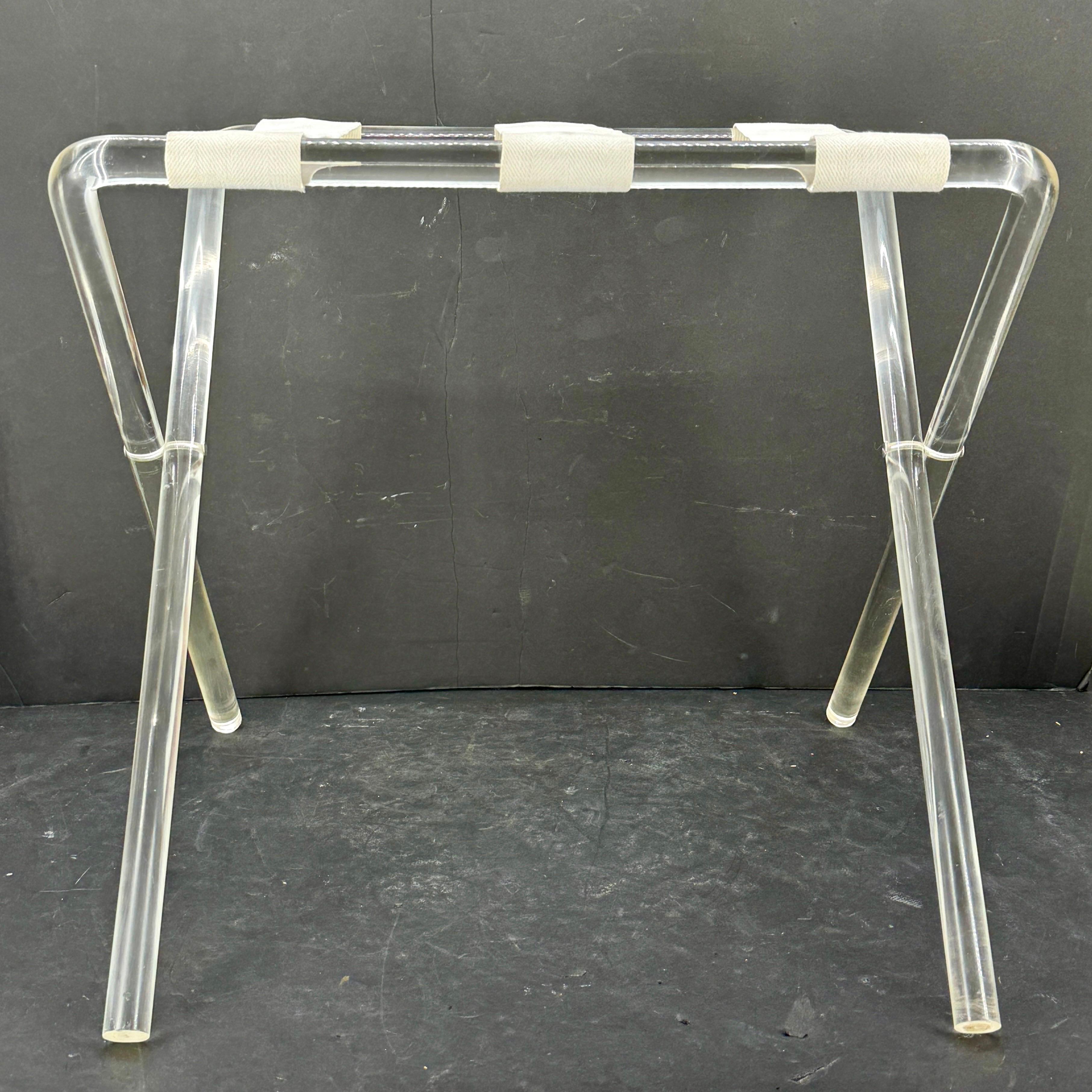 Hollywood Regency Lucite-Tablett-Tablett-Tisch oder Gepäckablage-Regency-Tisch (Handgefertigt) im Angebot