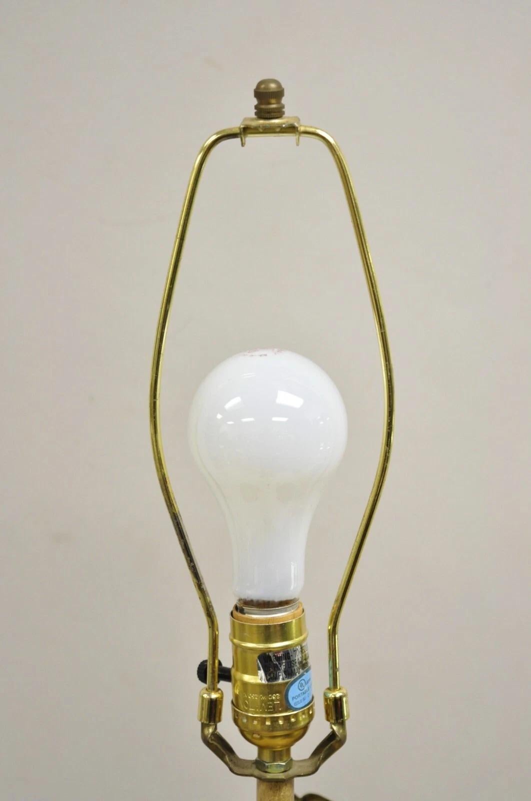 Lámpara de pie Vintage Hollywood Regency Metal Bambú Hoja de Palma Tropical en venta 4