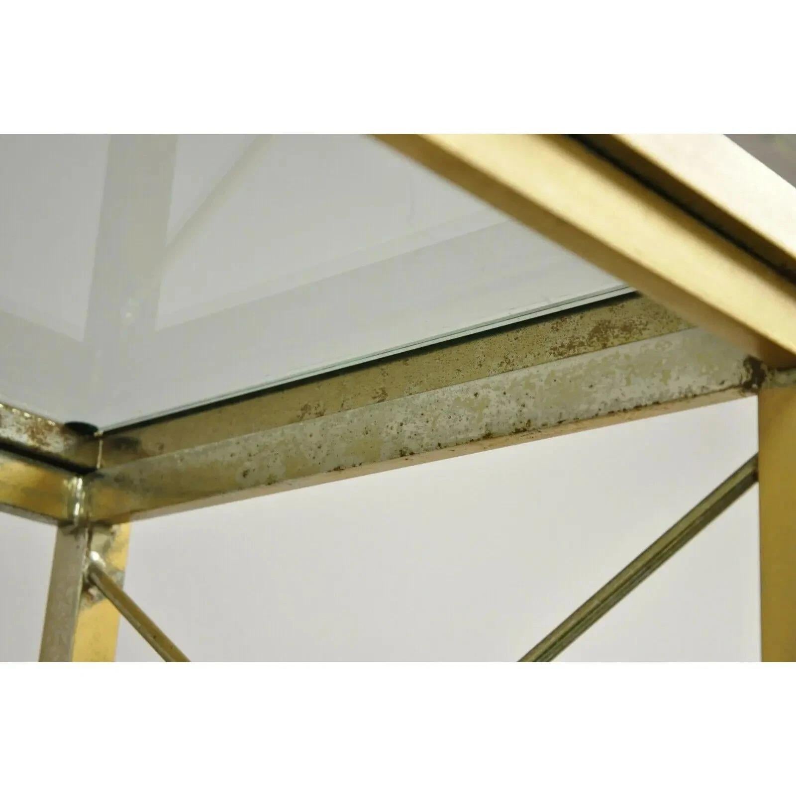 Vintage Hollywood Regency Modern Vermessingt Metall Gold X-Form Etagere Bücherregal (20. Jahrhundert) im Angebot