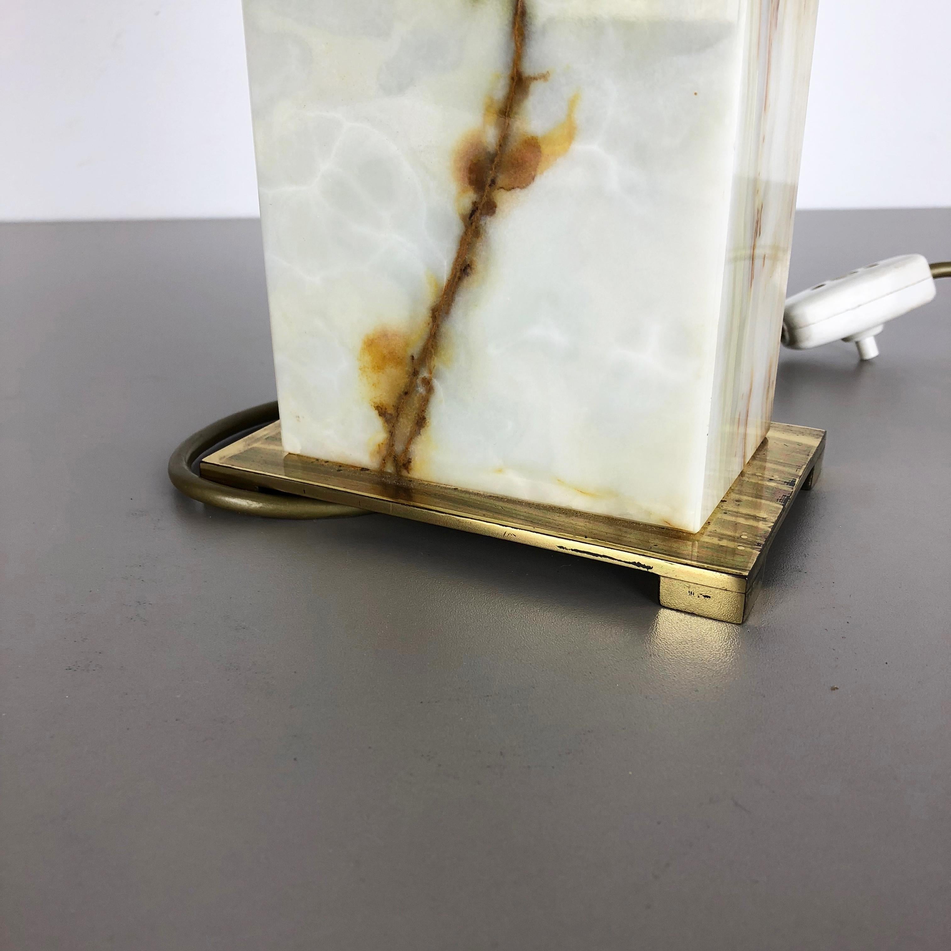 Vintage Hollywood Regency Onyx Marble Light Base Table Light, Italy, 1960s 5