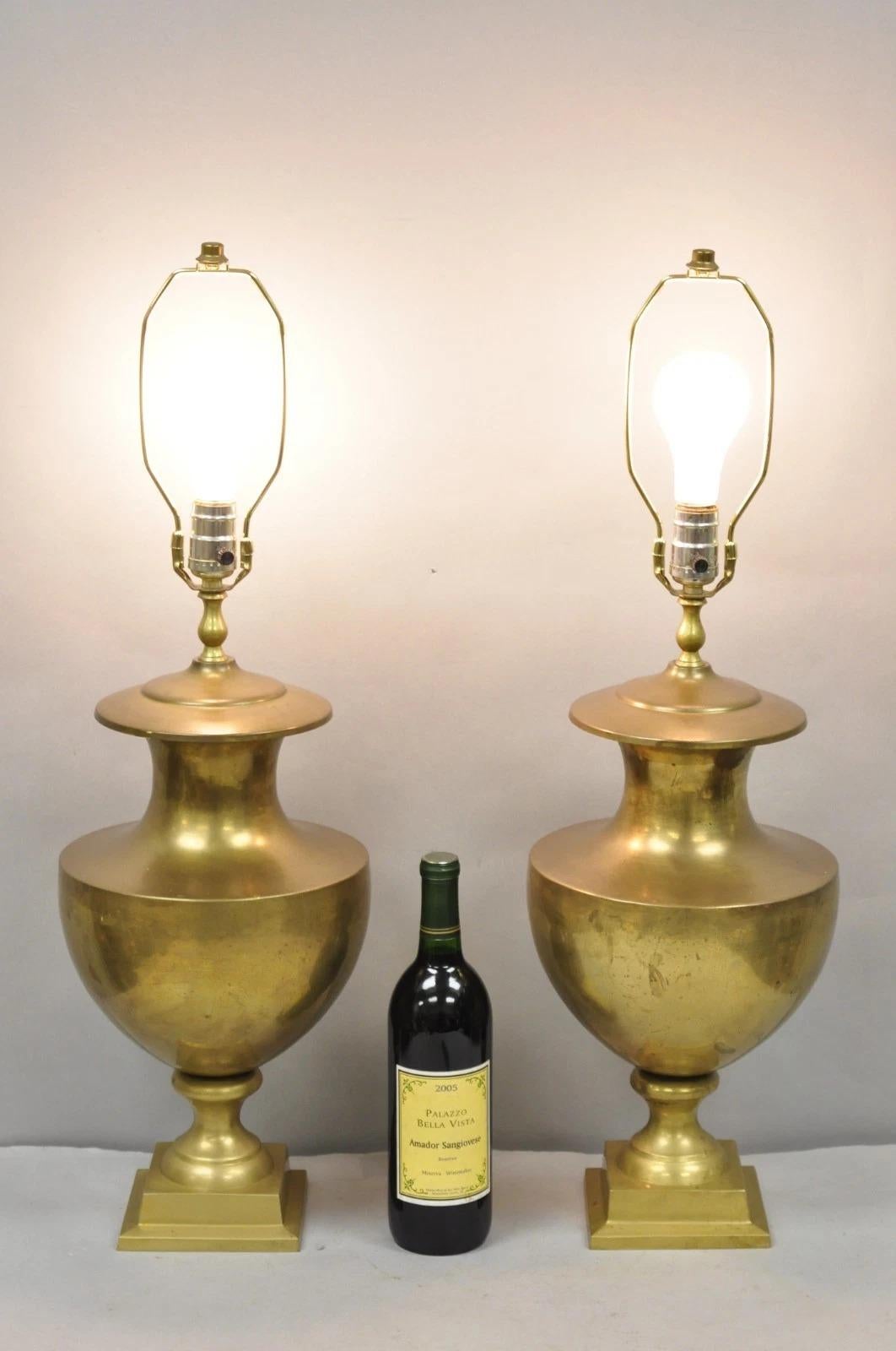 Vintage Hollywood Regency Patinated Brass Jardiniere Urn Table Lamps - a Pair For Sale 12