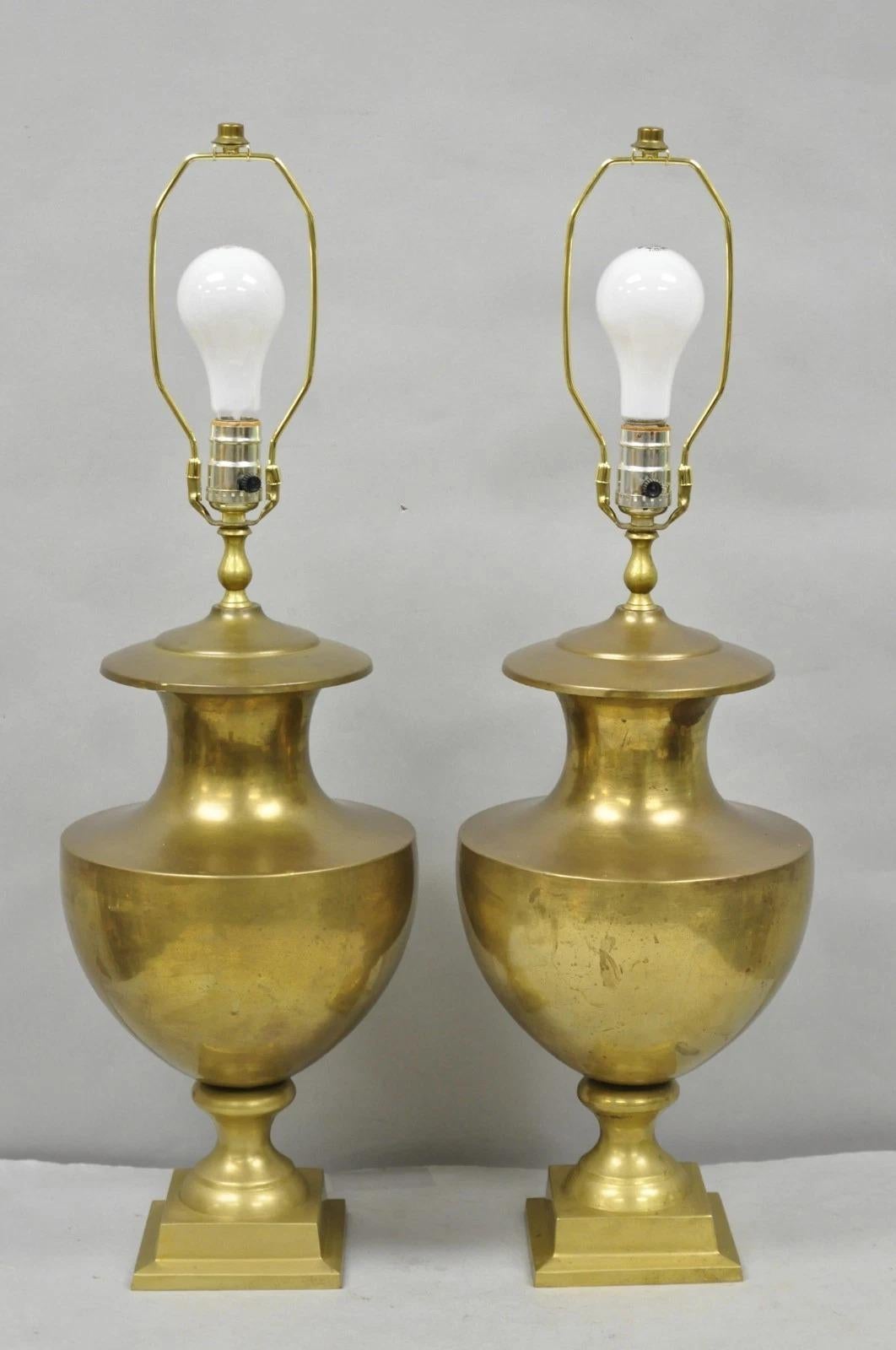 Vintage Hollywood Regency Patinated Brass Jardiniere Urn Table Lamps - a Pair In Good Condition For Sale In Philadelphia, PA