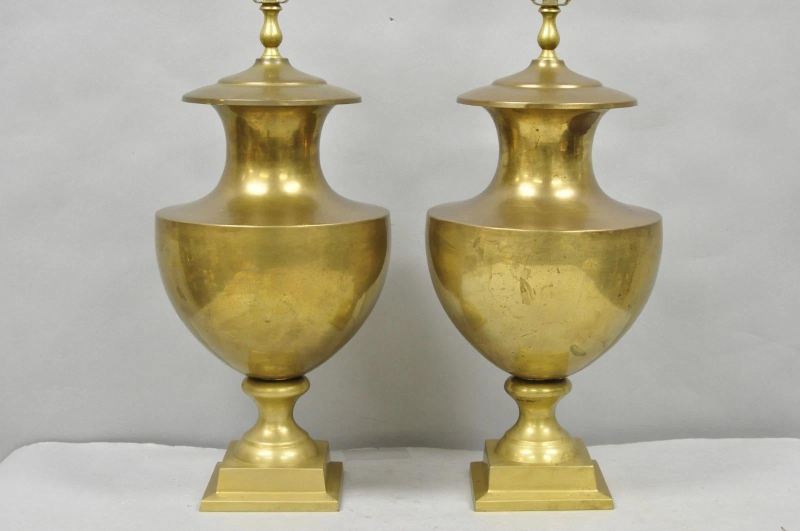 20th Century Vintage Hollywood Regency Patinated Brass Jardiniere Urn Table Lamps - a Pair For Sale