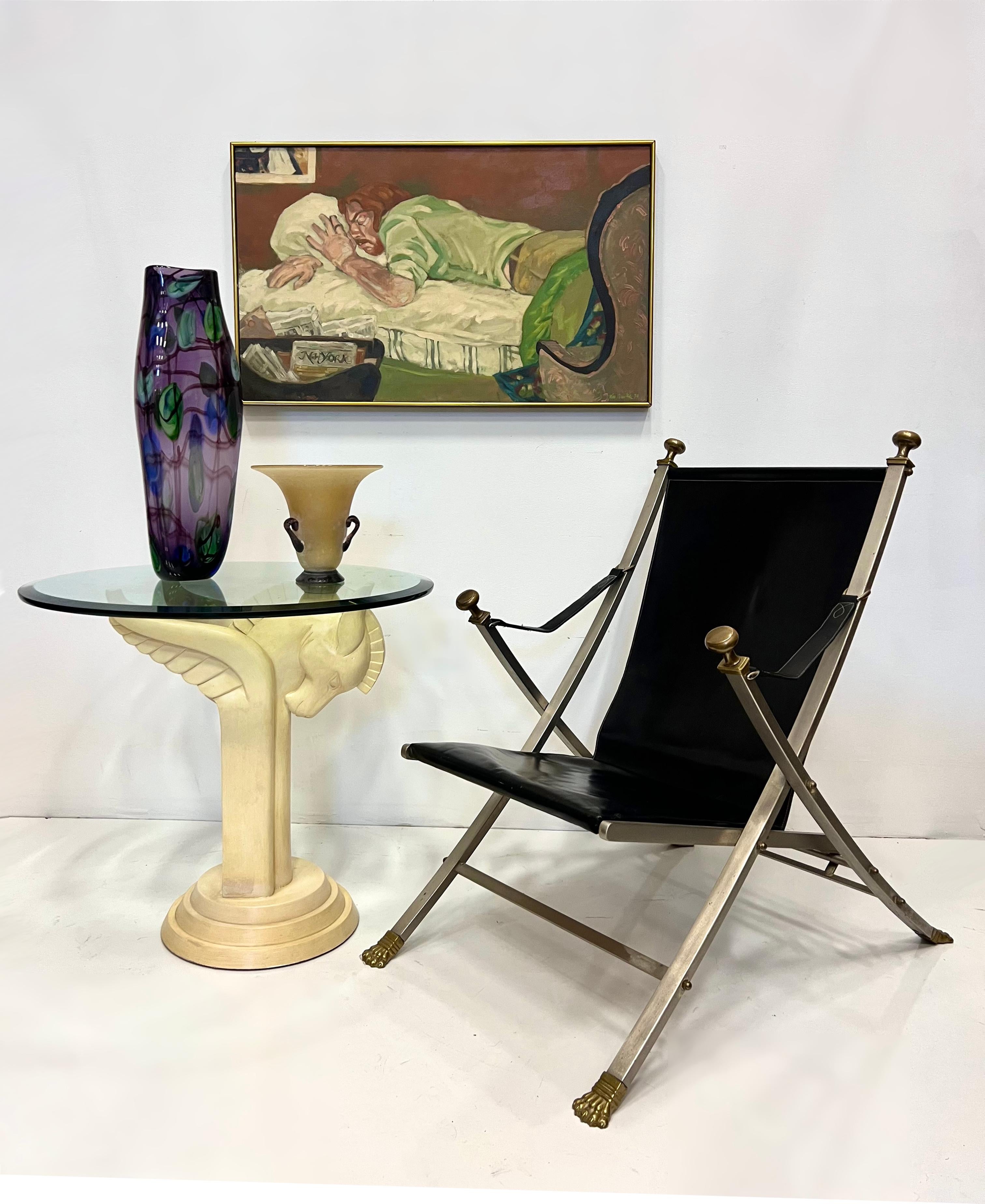 Table d'appoint vintage Hollywood Regency Pegasus Wood, sculptée et peinte Bon état - En vente à Miami, FL