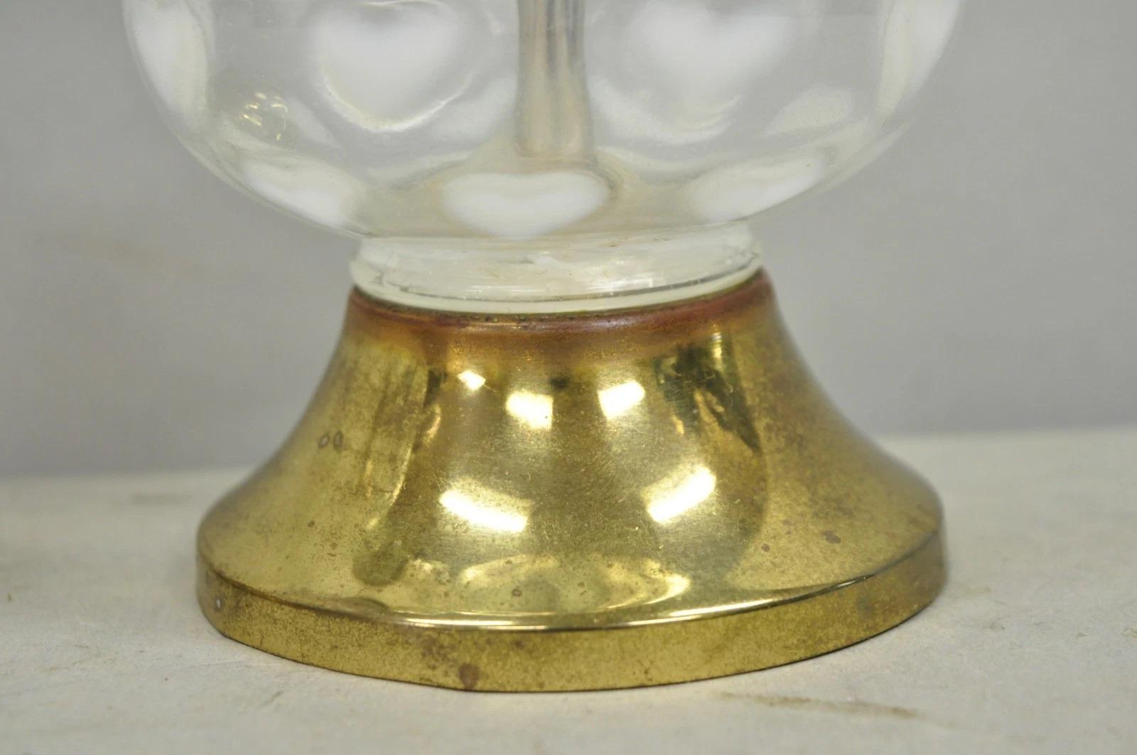 Vintage Hollywood Regency Petite lampe de table Boudoir en verre soufflé avec cœurs, paire en vente 2