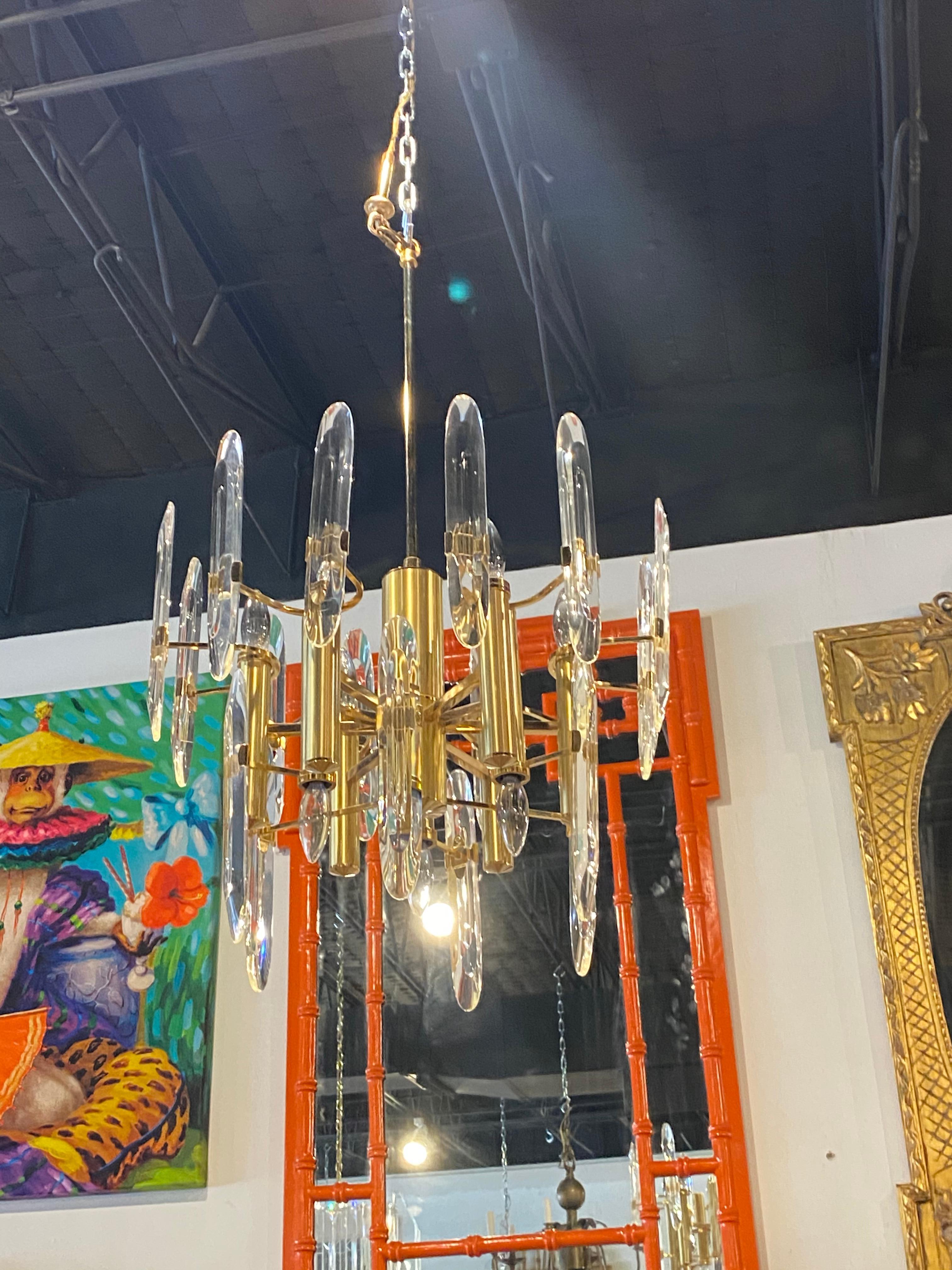 Vintage Hollywood Regency Sciolari Brass and Glass Chandelier Pair Available In Good Condition For Sale In West Palm Beach, FL