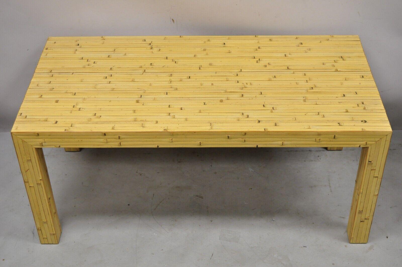 Vintage Hollywood Regency Split Reed Bamboo Rectangular Coffee Table In Good Condition For Sale In Philadelphia, PA