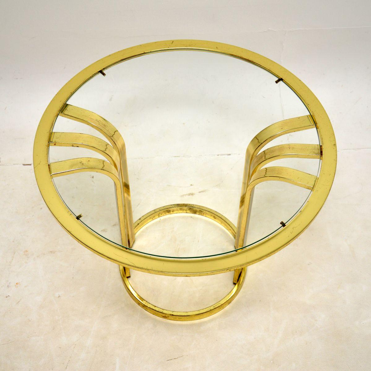 Vintage Hollywood Regency Style Coffee / Side Table in Brass For Sale 1