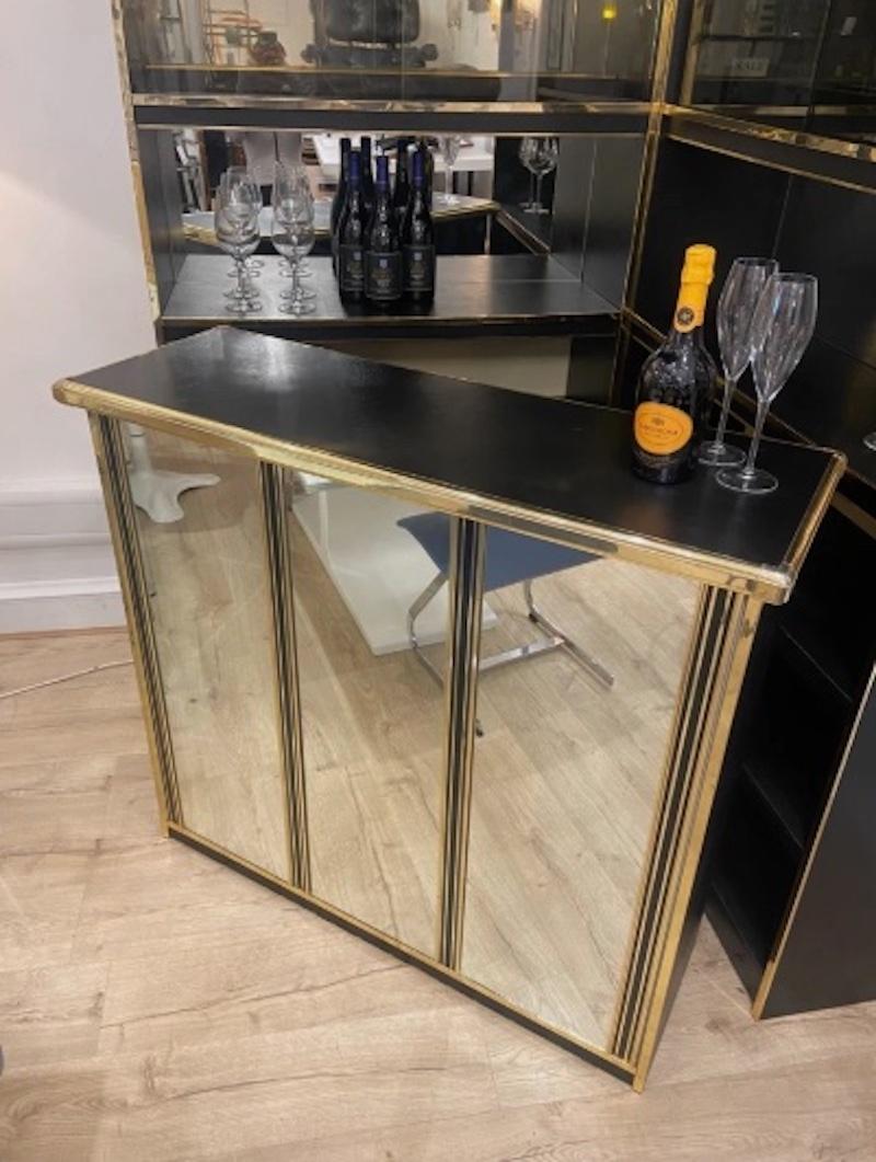 European Vintage Hollywood Regency Style Drinks Bar With Mirrored Counter For Sale