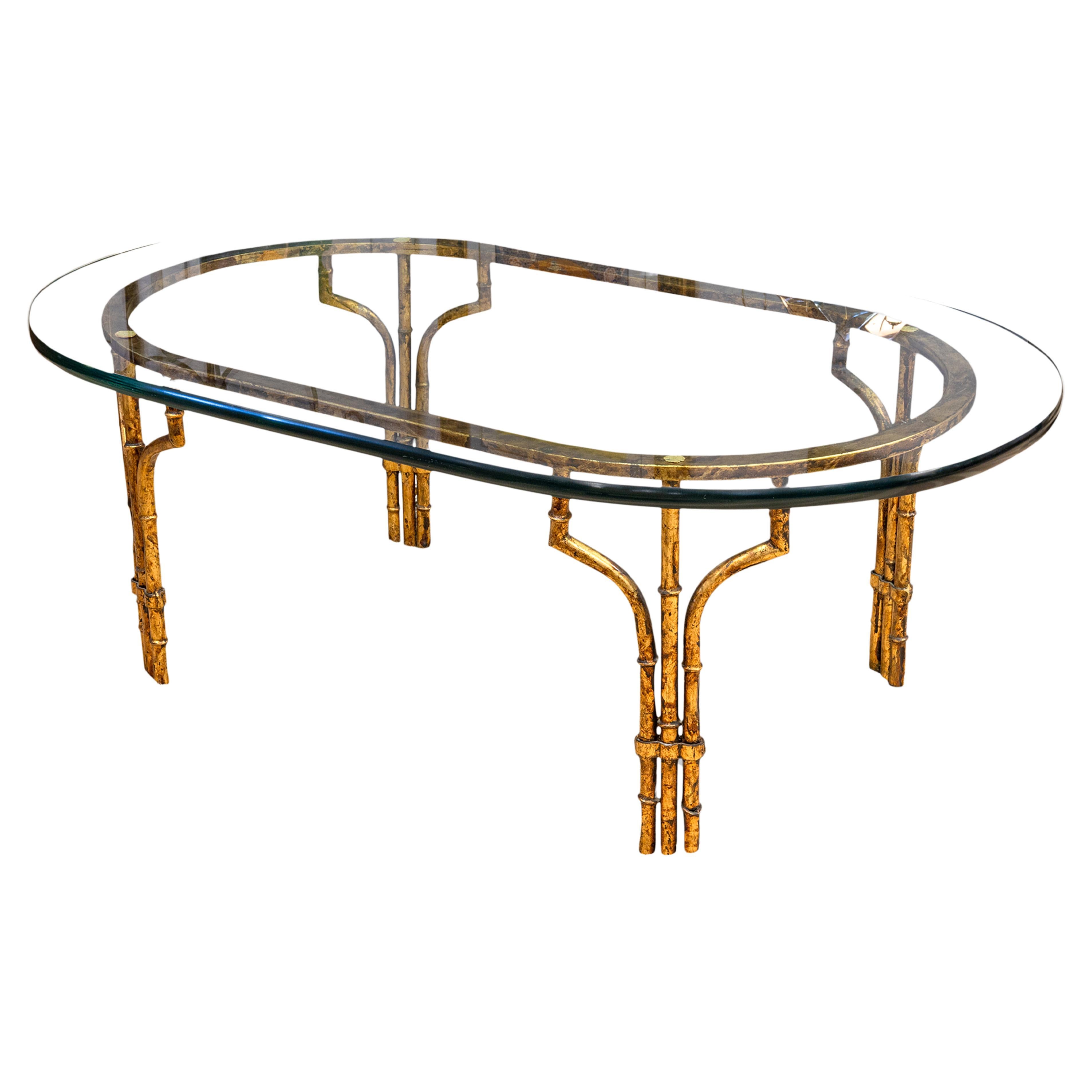 How do you style an oval coffee table?