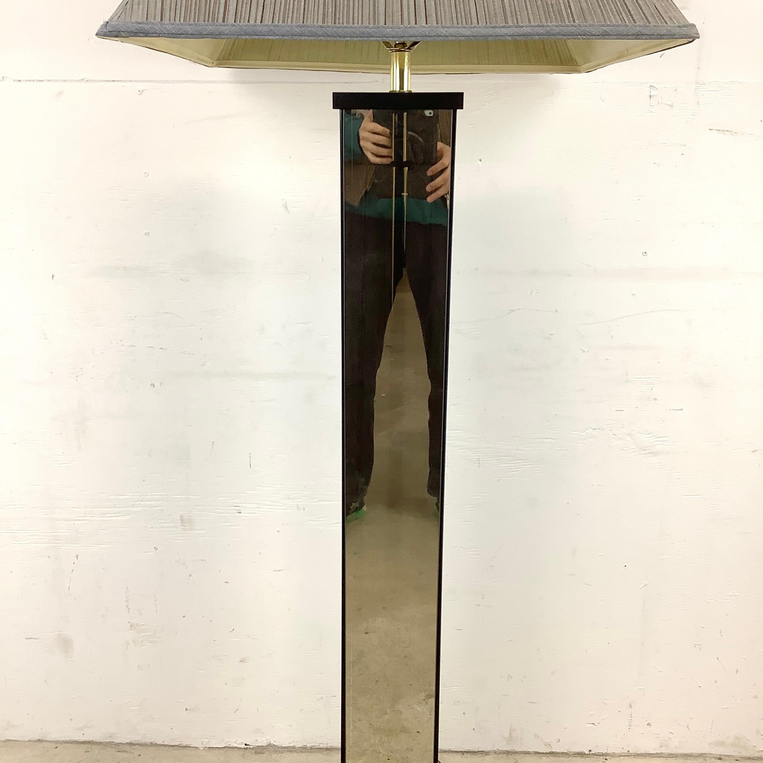 Vintage Hollywood Regency Style Floor Lamp- Glass and Brass 8