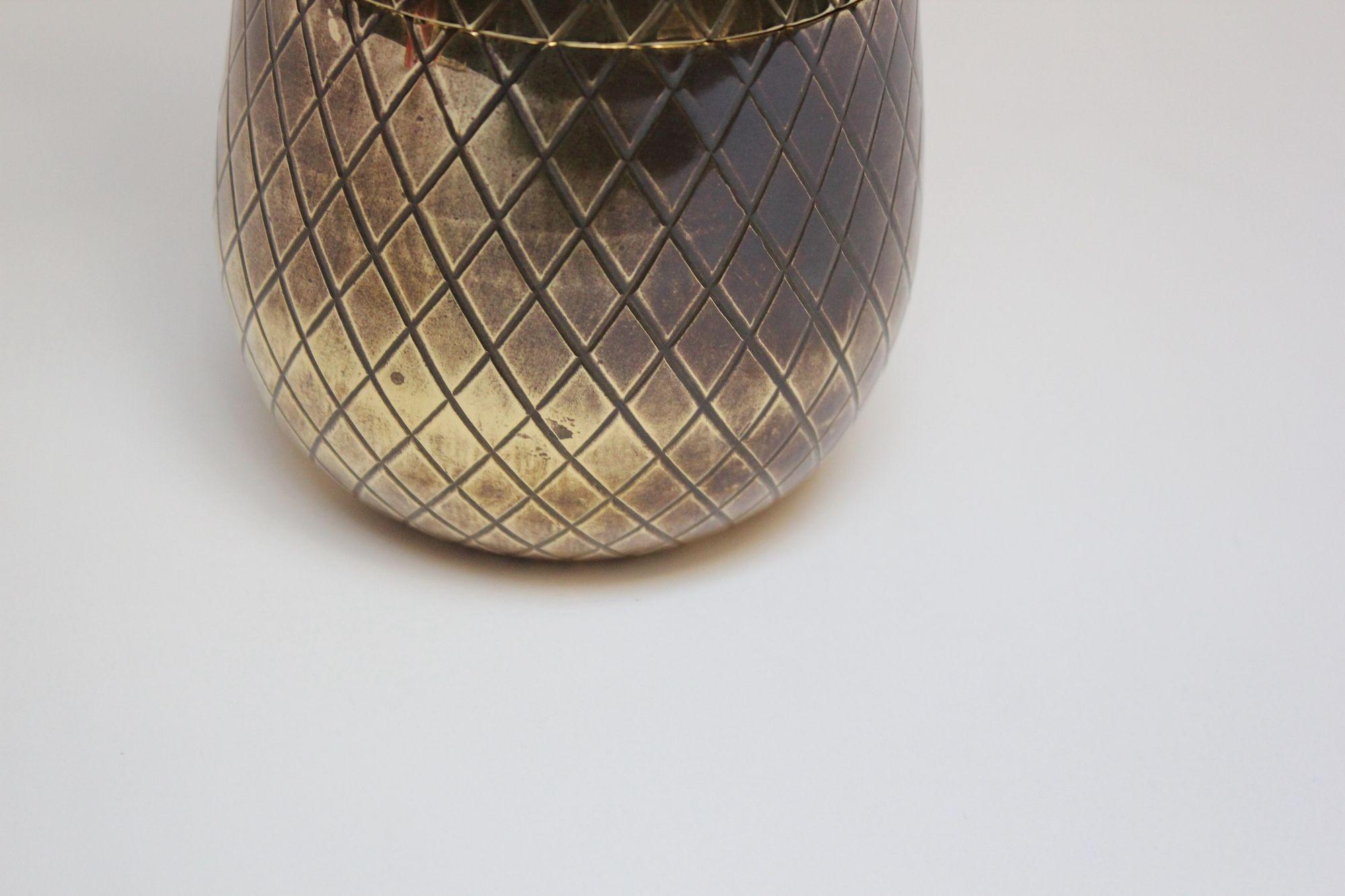 Vintage Hollywood Regency-Style Pineapple-Form Lidded Brass Jar For Sale 5