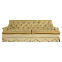 Divano vintage Hollywood Regency in velluto con bottoni color fulvo di Heritage