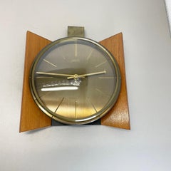 Orologio da parete vintage Hollywood Regency in teak e ottone, Atlanta Electric, Germania, 1960