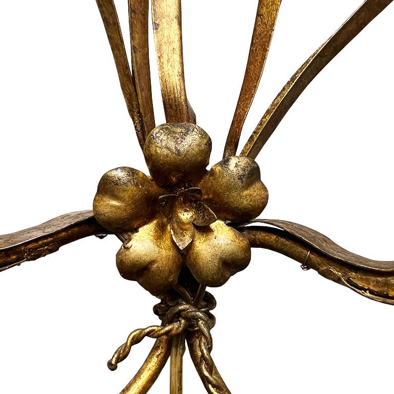 Lámpara de pared vintage Hollywood Regency Tole Gilt Sheaf of Wheat de dos brazos con cable Estadounidense en venta