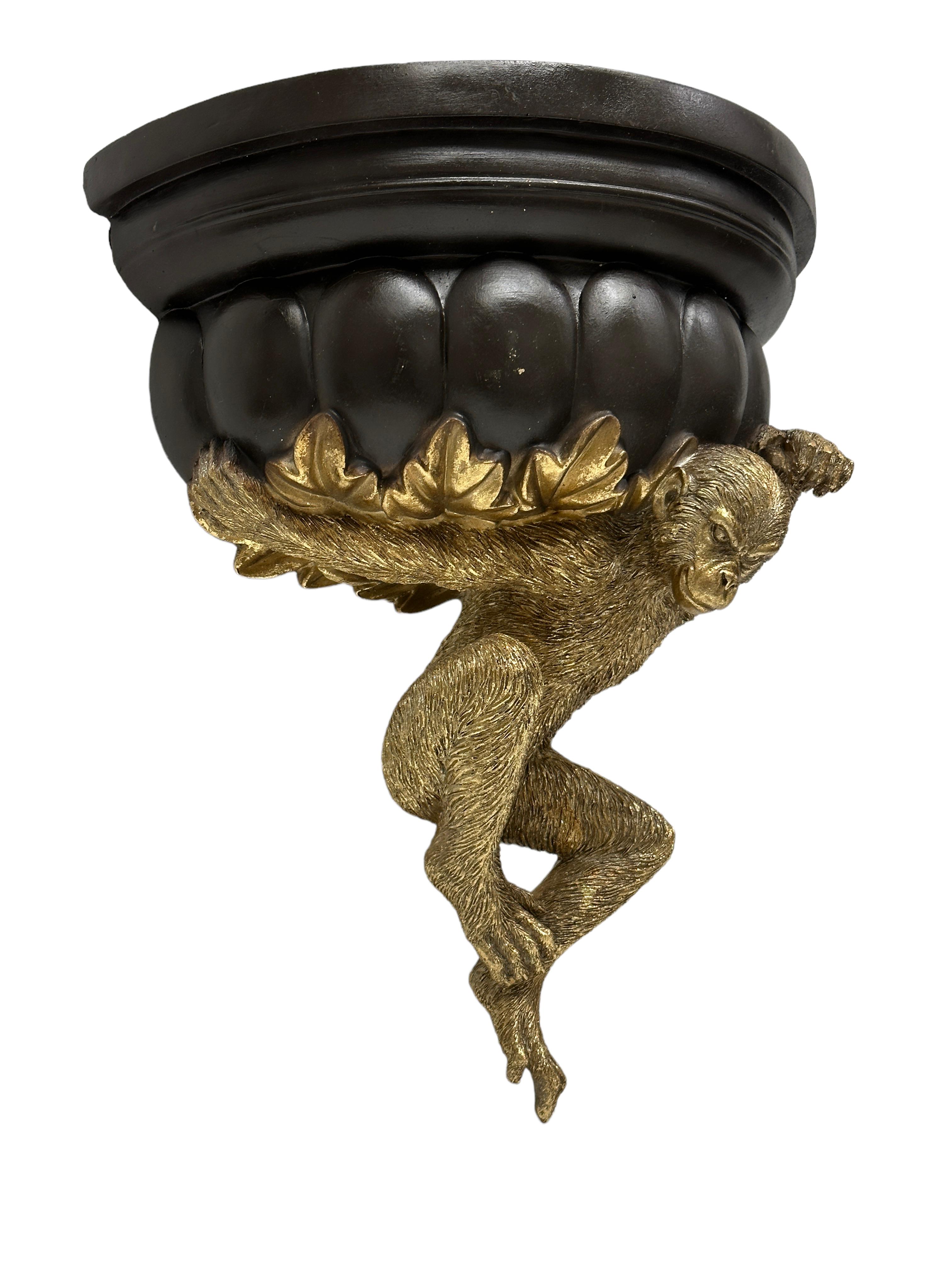 Résine Étagère en tôle noire Golden Monkey de style Hollywood Regency, années 1980 en vente