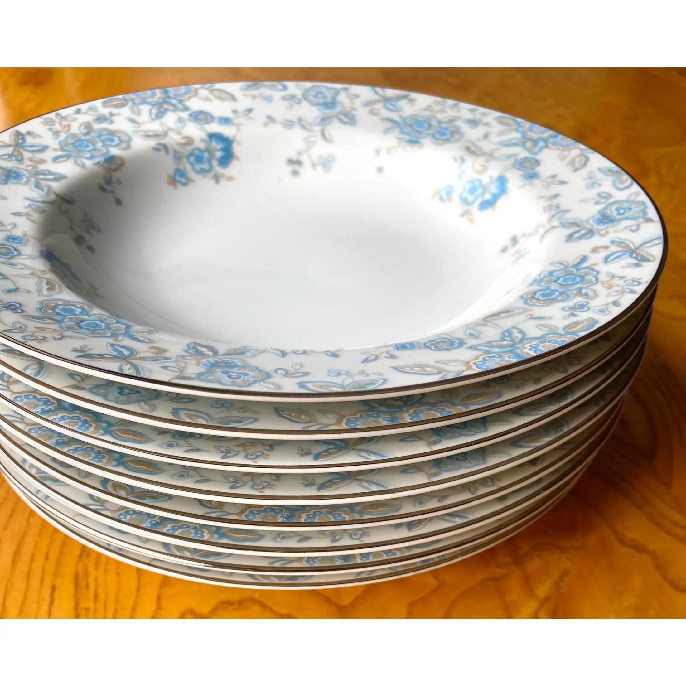 Vintage Hollywood Regency Towne China Set of 32 Pieces In Good Condition For Sale In west palm beach, FL