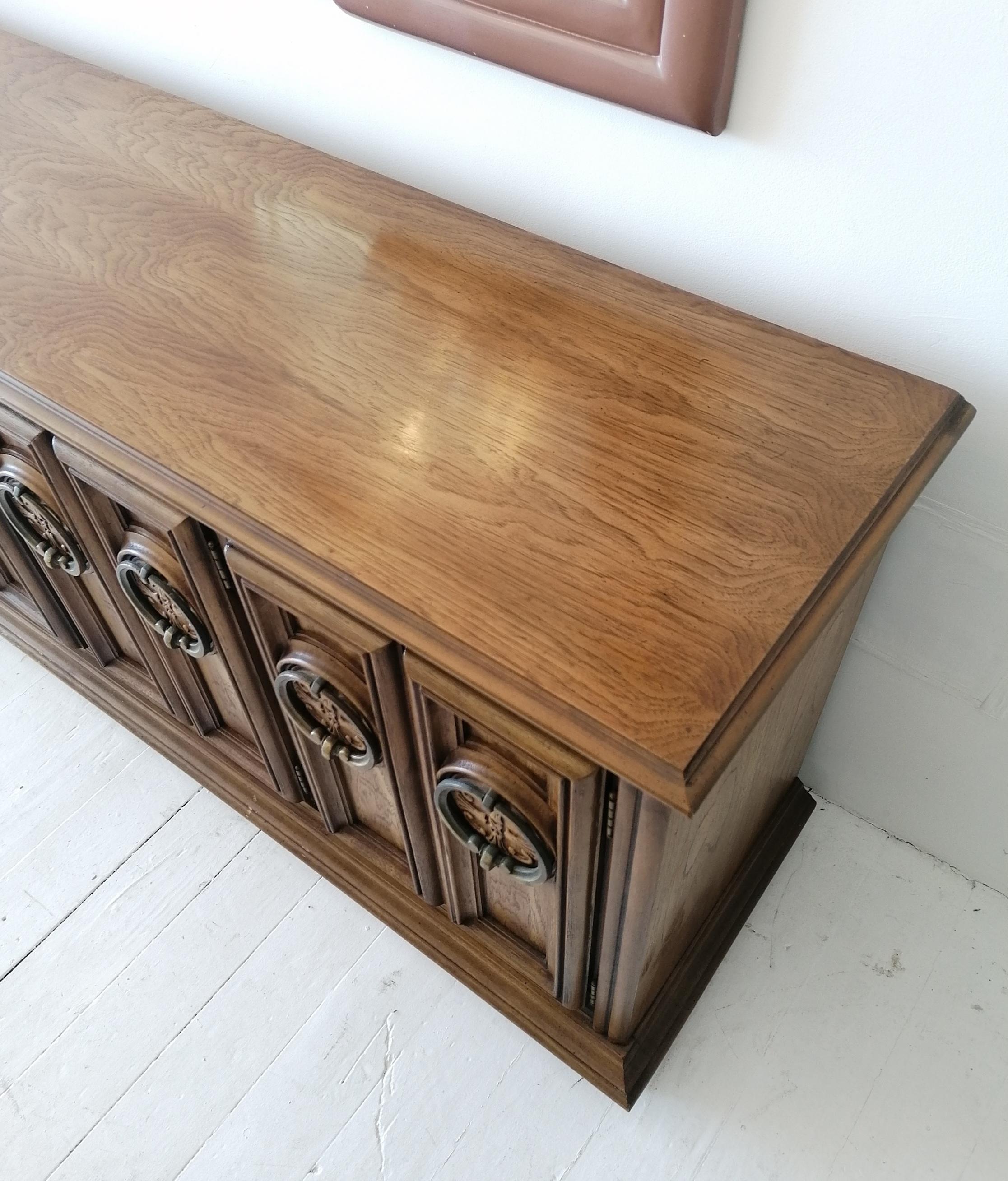 Vintage Hollywood Regency Walnut Sideboard with Large Ring Pulls, USA, 1960s 4