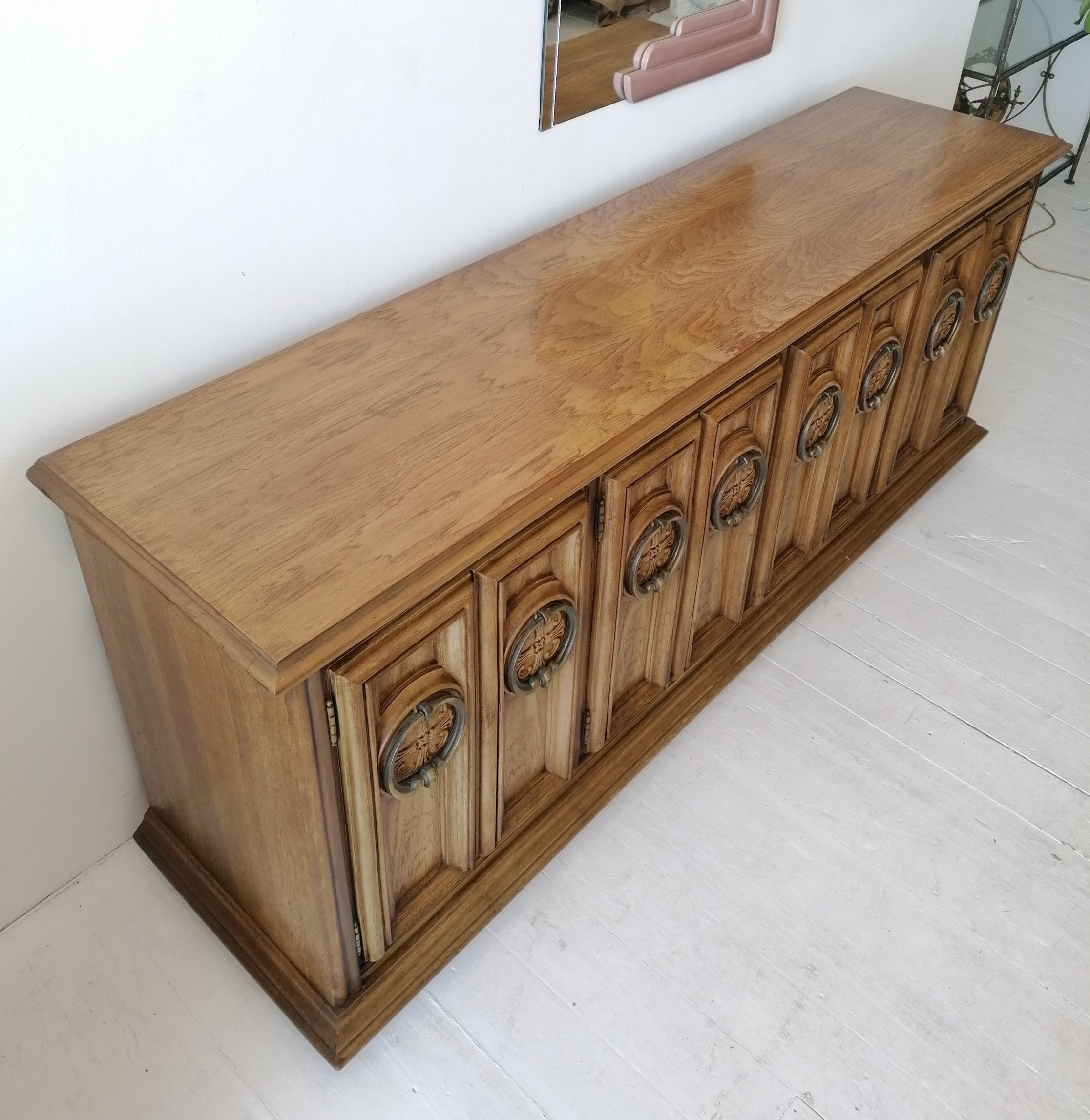 Vintage Hollywood Regency Walnut Sideboard with Large Ring Pulls, USA, 1960s In Good Condition In Hastings, GB
