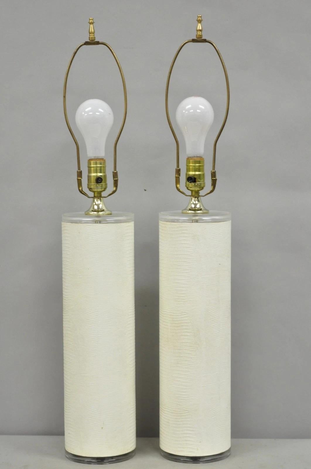 Vintage Hollywood Regency White Faux Alligator Embossed Cylinder Table Lamp Pair For Sale 6