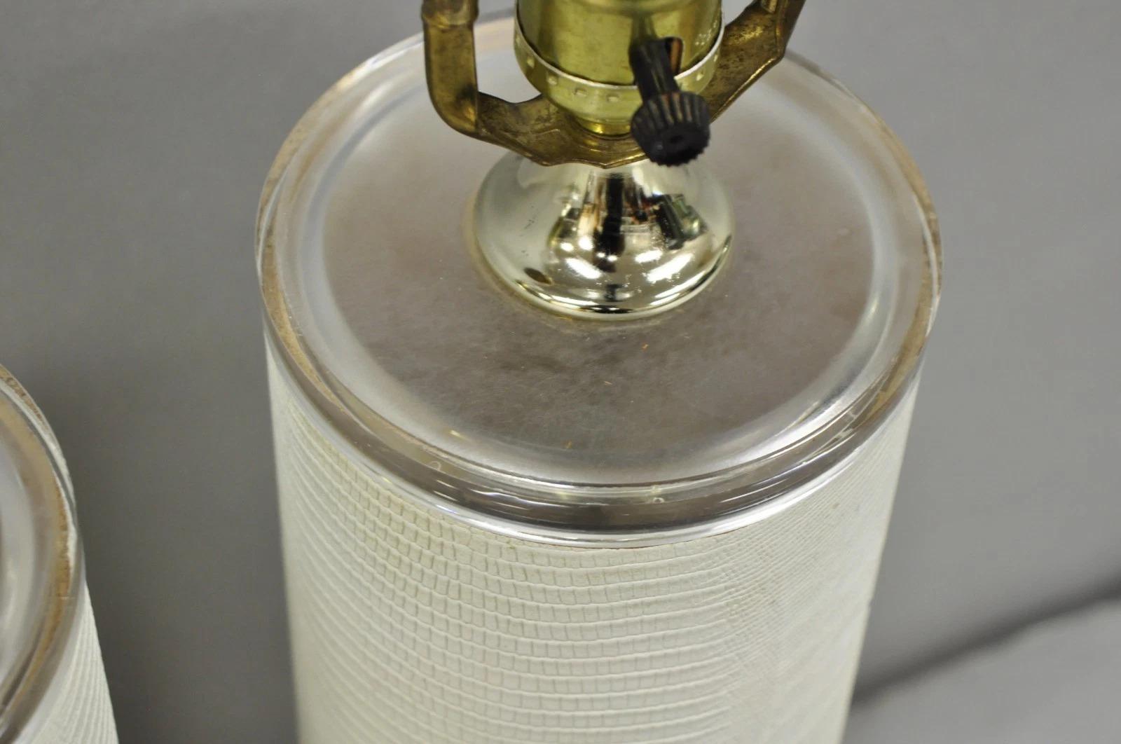 Vintage Hollywood Regency White Faux Alligator Embossed Cylinder Table Lamp Pair For Sale 1