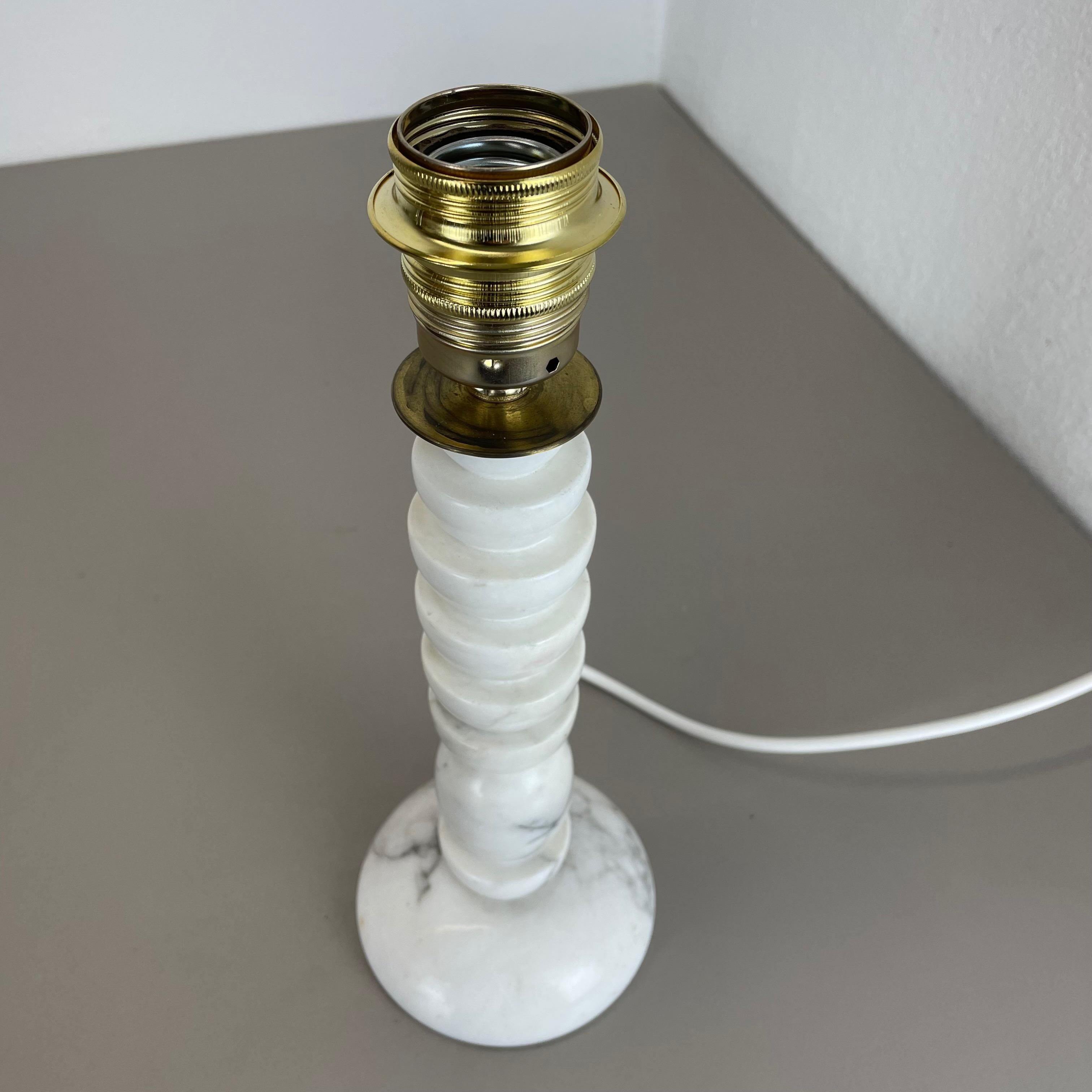 Vintage Hollywood Regency white Onyx Marble Light Base Table Light, Italy, 1970s For Sale 8