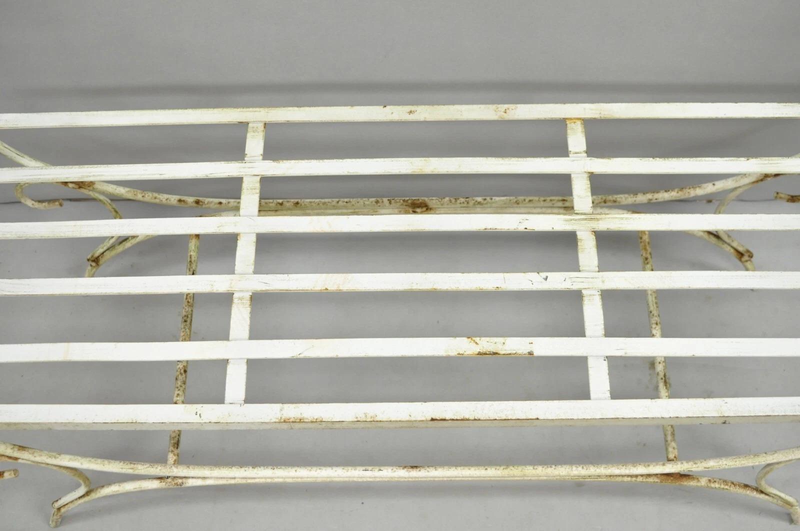 20th Century Vintage Hollywood Regency White Wrought Iron Curule X Frame Window Bench For Sale
