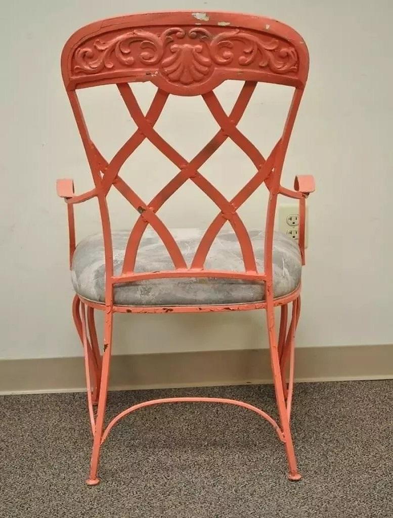 Ferro battuto Vintage Hollywood Regency Sedia a braccio da sala da pranzo a conchiglia in ferro battuto - Set di 4 in vendita