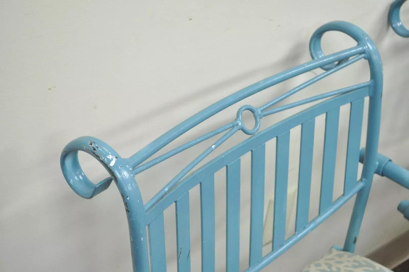 Vintage Hollywood Regency X-Frame Blau Eisen Curule Directors Sessel B - Paar (Unbekannt) im Angebot