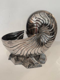 Raffredda-champagne vintage in argento placcato stile Regency di Hollywood a forma di conchiglia di nautilus
